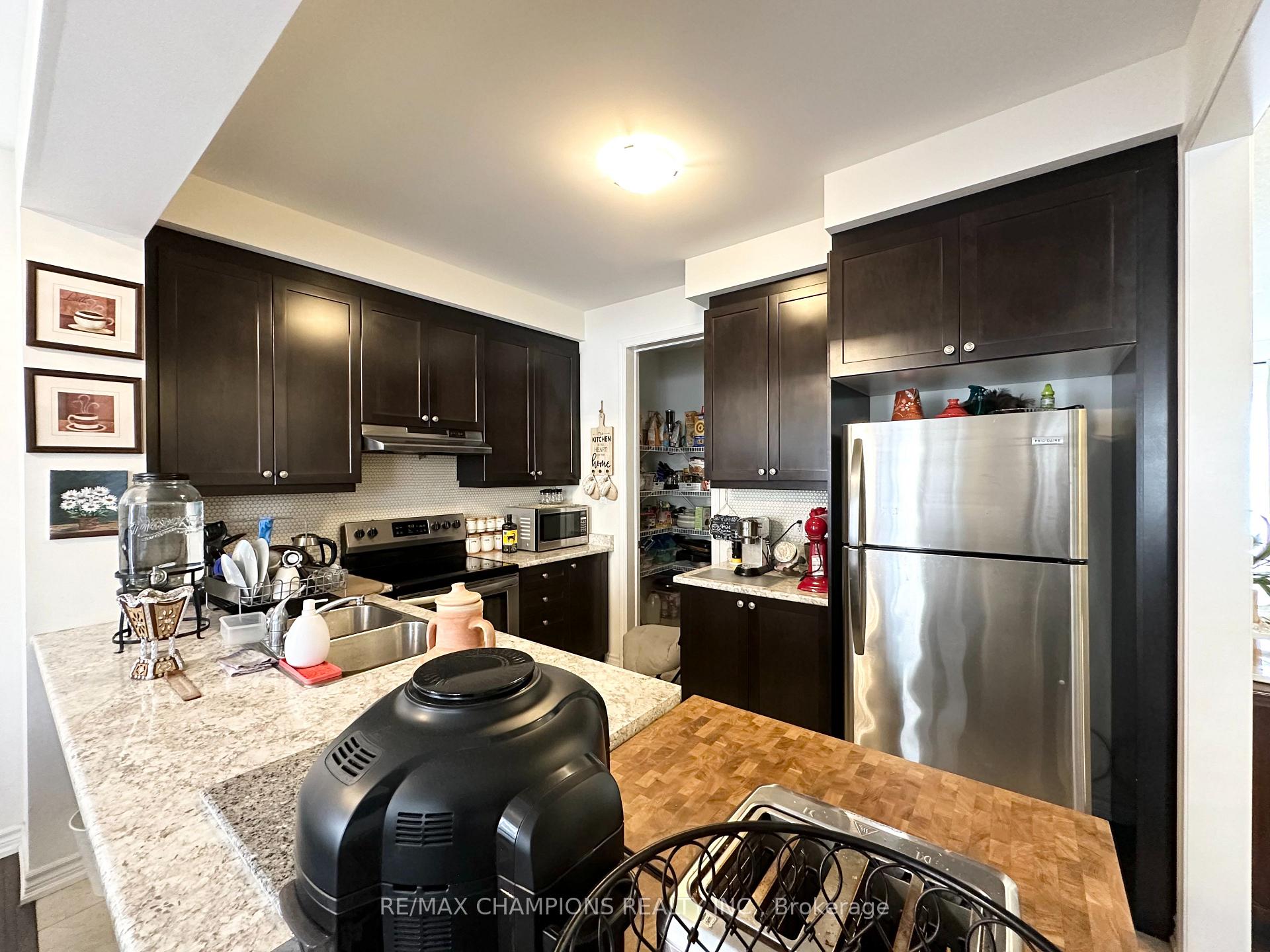 Photo 14 of Unit 29, 1222 Rose Way, Milton, Cobban — HOMEH