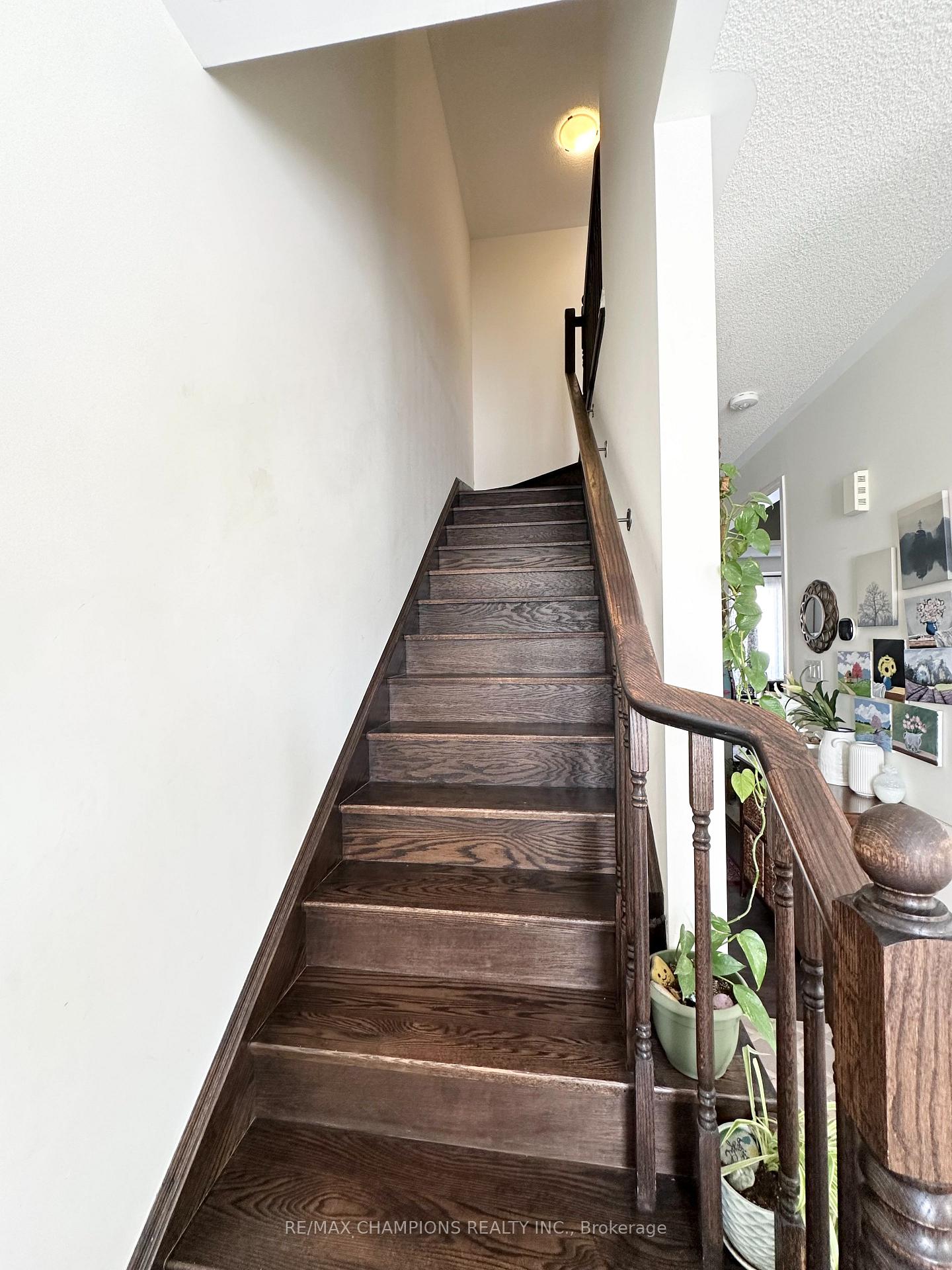 Photo 18 of Unit 29, 1222 Rose Way, Milton, Cobban — HOMEH
