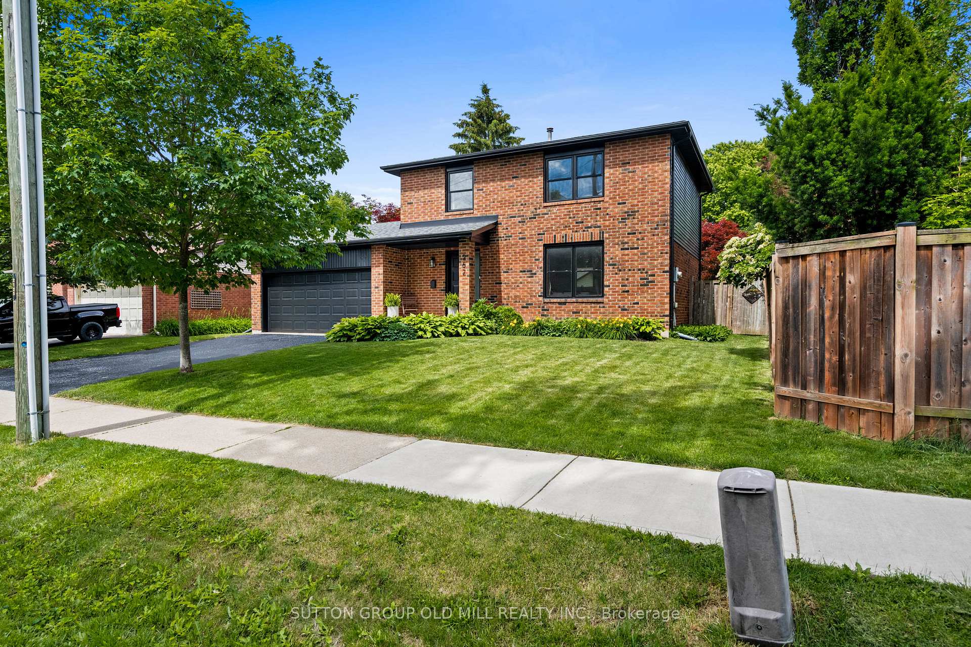 Photo 1 of 262 Chalmers Street, Oakville, Bronte — HOMEH