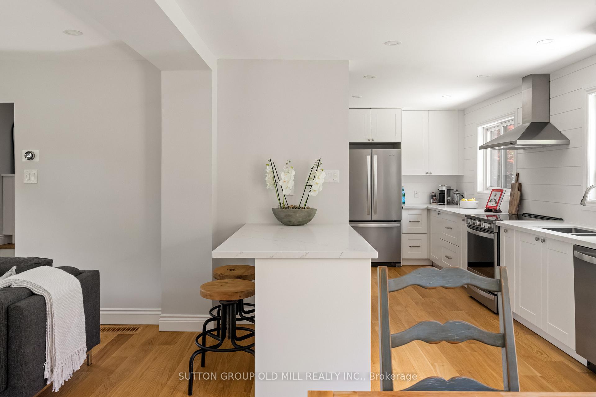 Photo 14 of 262 Chalmers Street, Oakville, Bronte — HOMEH