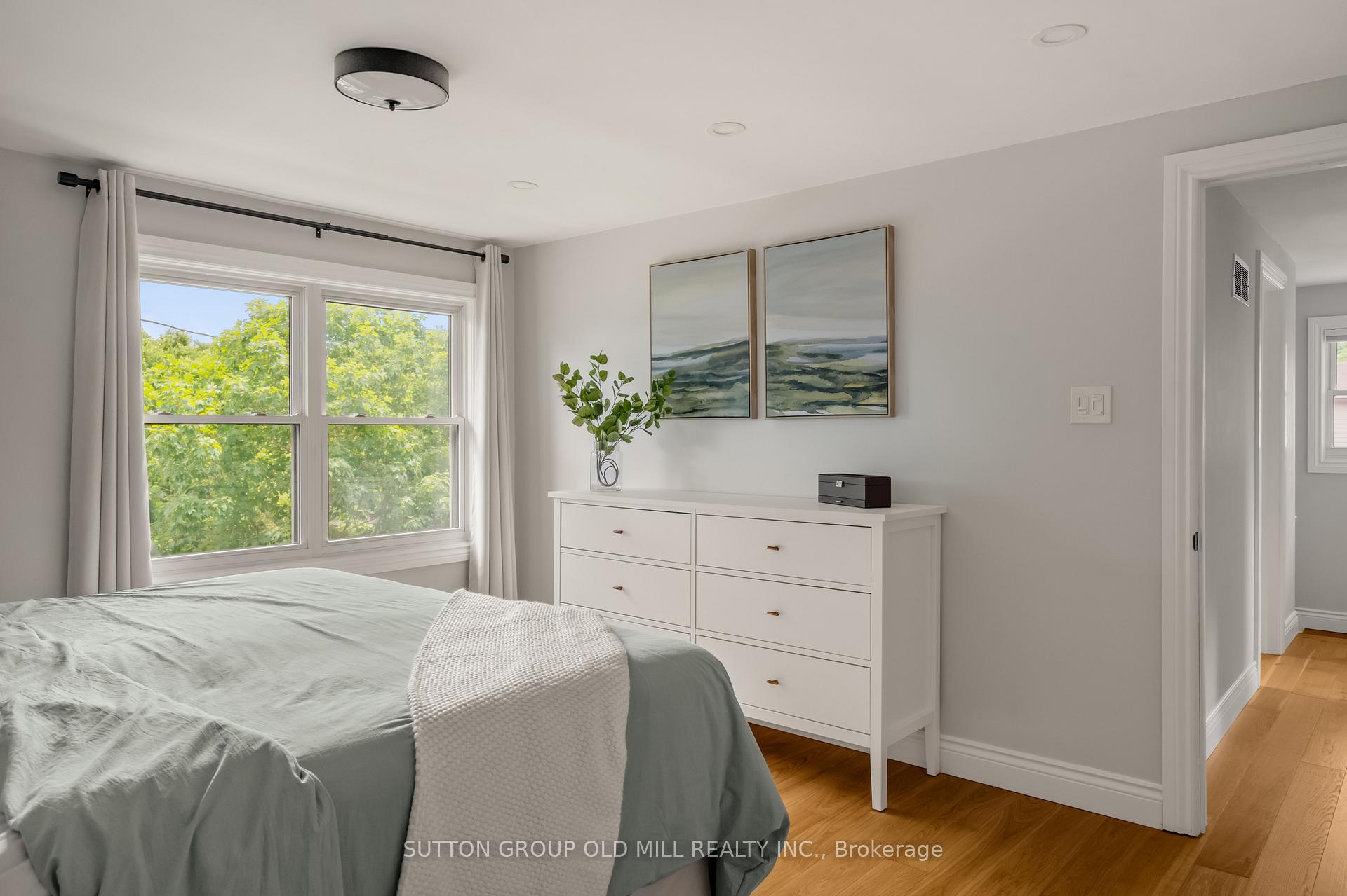 Photo 18 of 262 Chalmers Street, Oakville, Bronte — HOMEH