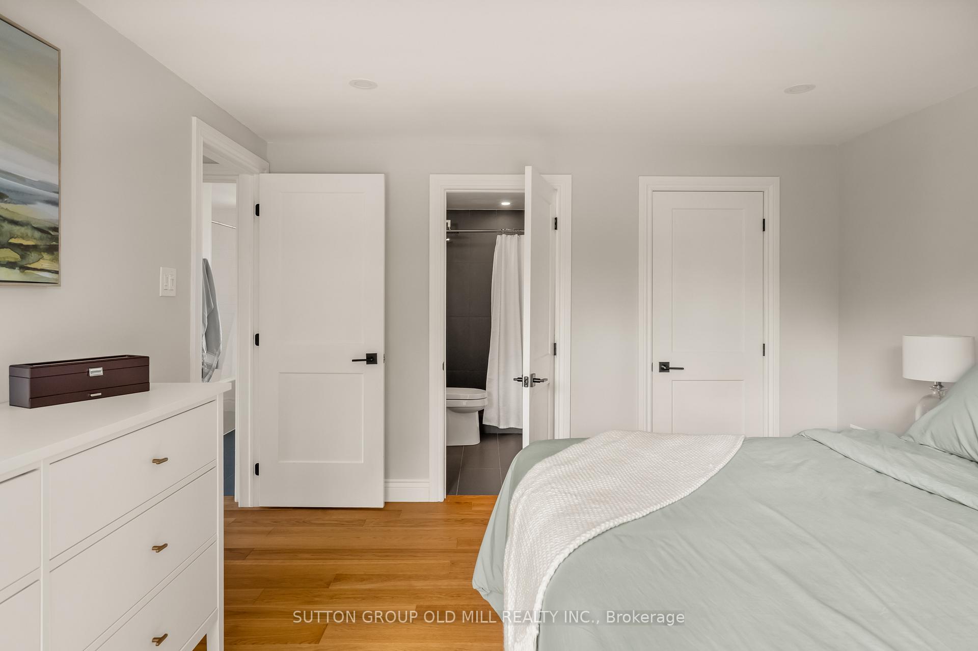 Photo 19 of 262 Chalmers Street, Oakville, Bronte — HOMEH