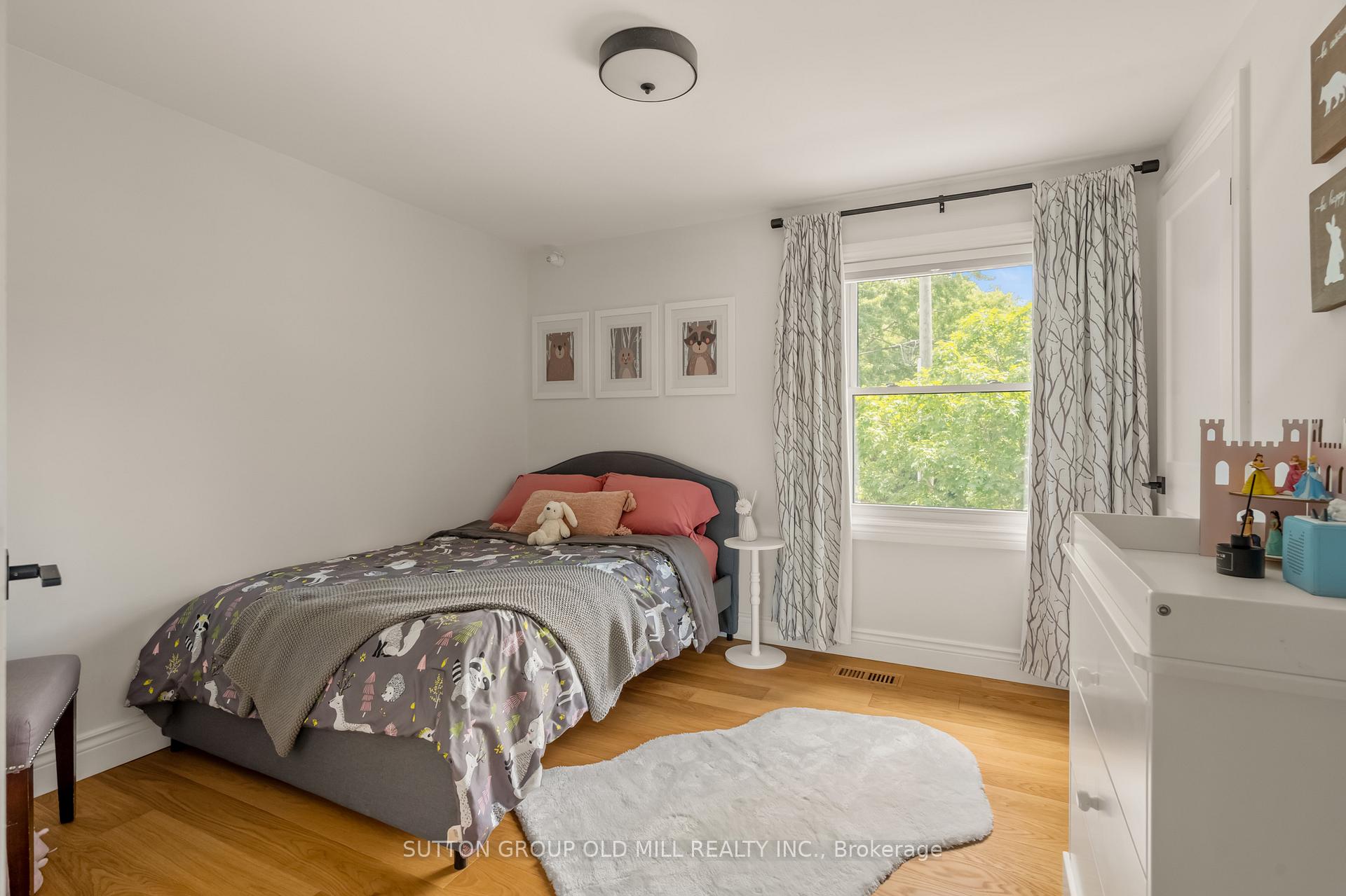 Photo 25 of 262 Chalmers Street, Oakville, Bronte — HOMEH