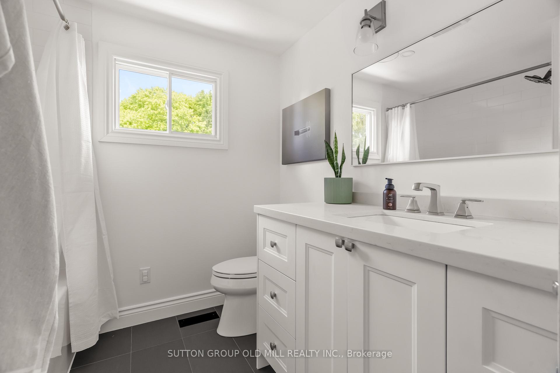 Photo 26 of 262 Chalmers Street, Oakville, Bronte — HOMEH