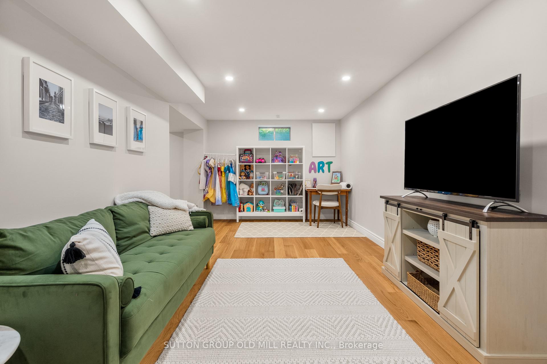 Photo 28 of 262 Chalmers Street, Oakville, Bronte — HOMEH