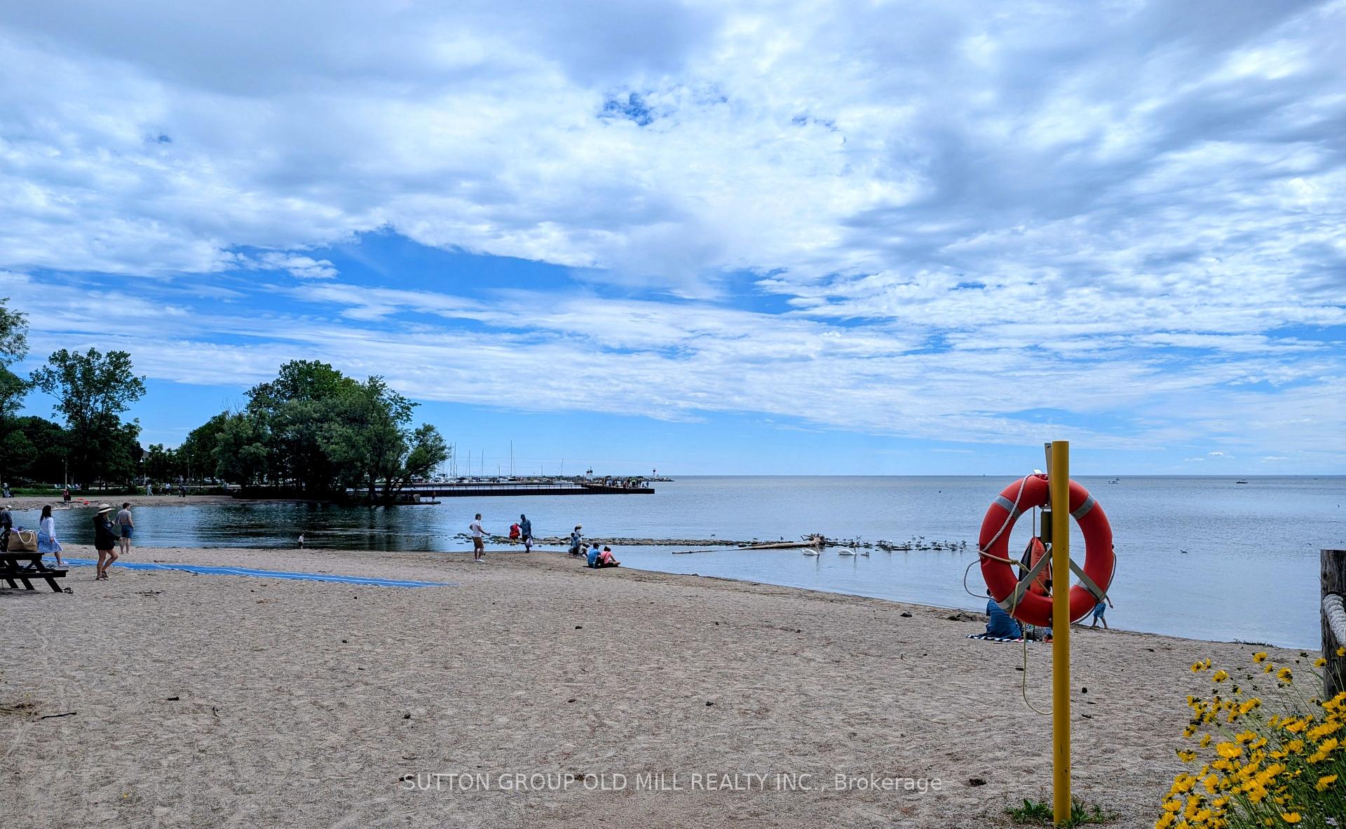 Photo 44 of 262 Chalmers Street, Oakville, Bronte — HOMEH
