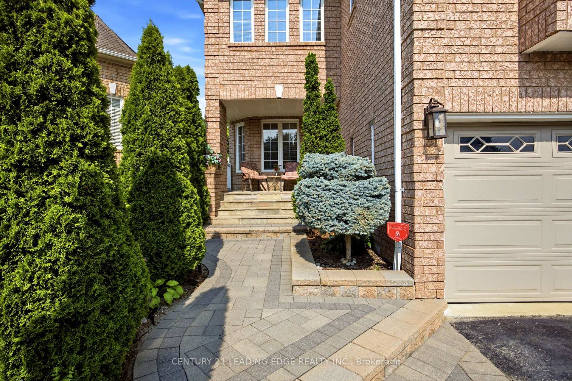 Photo 3 of 131 Tom Edwards Drive, Whitby, Rolling Acres — HOMEH