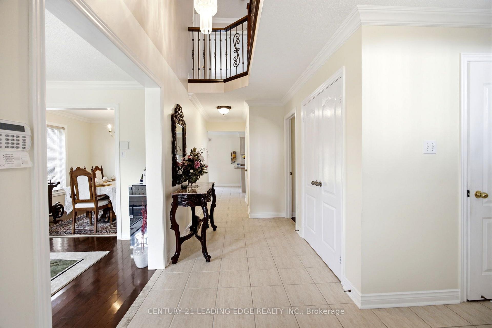 Photo 7 of 131 Tom Edwards Drive, Whitby, Rolling Acres — HOMEH