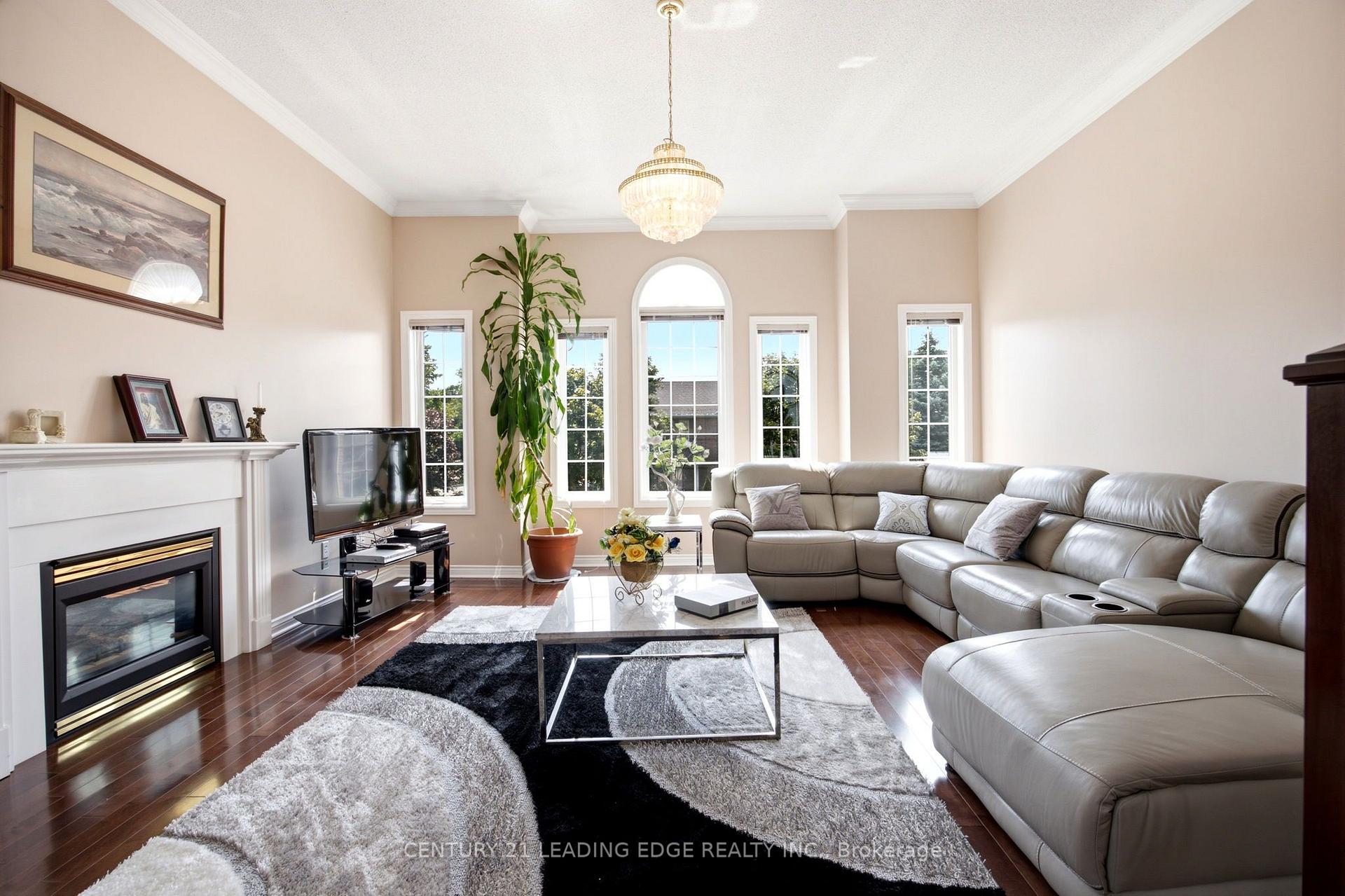 Photo 21 of 131 Tom Edwards Drive, Whitby, Rolling Acres — HOMEH