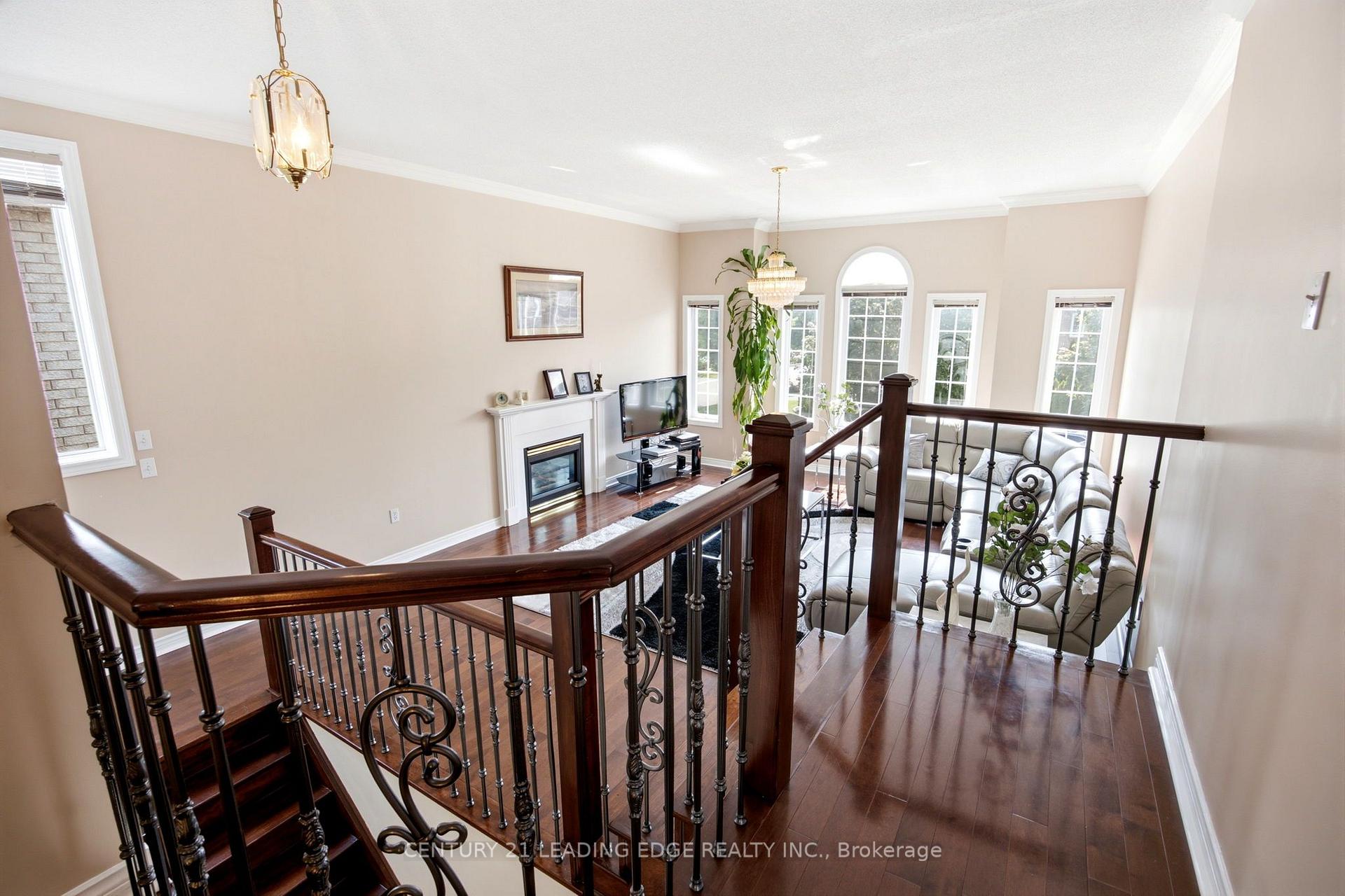 Photo 23 of 131 Tom Edwards Drive, Whitby, Rolling Acres — HOMEH