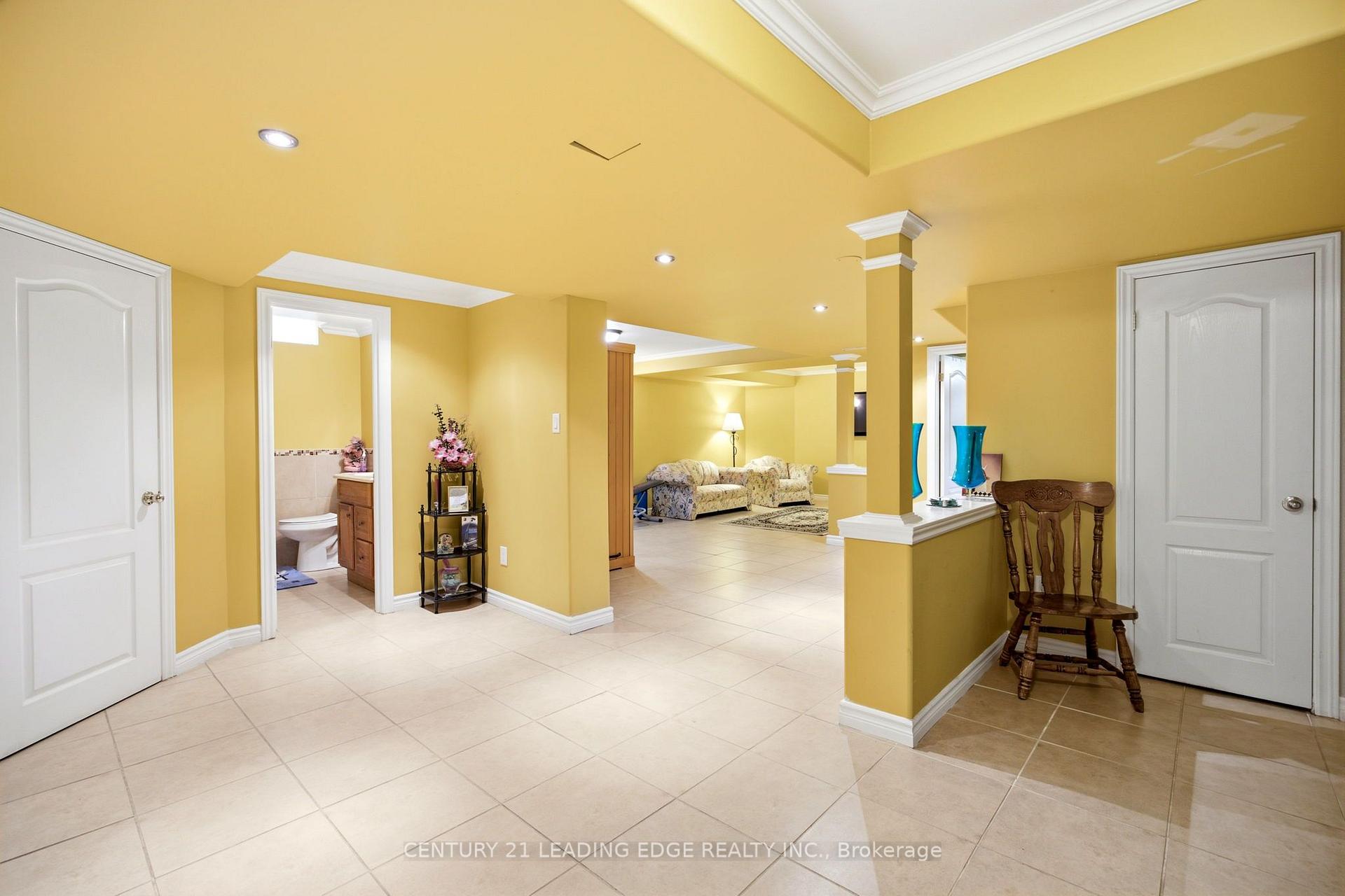 Photo 37 of 131 Tom Edwards Drive, Whitby, Rolling Acres — HOMEH