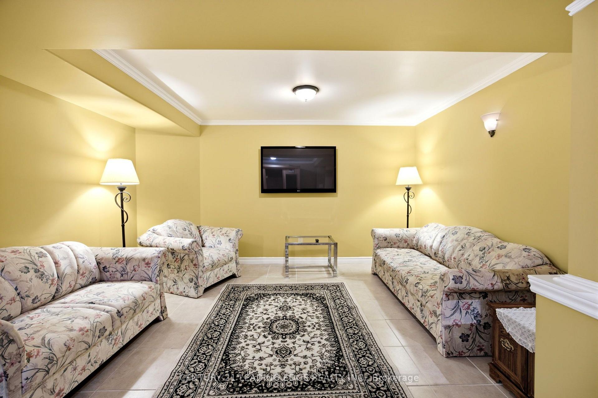 Photo 39 of 131 Tom Edwards Drive, Whitby, Rolling Acres — HOMEH