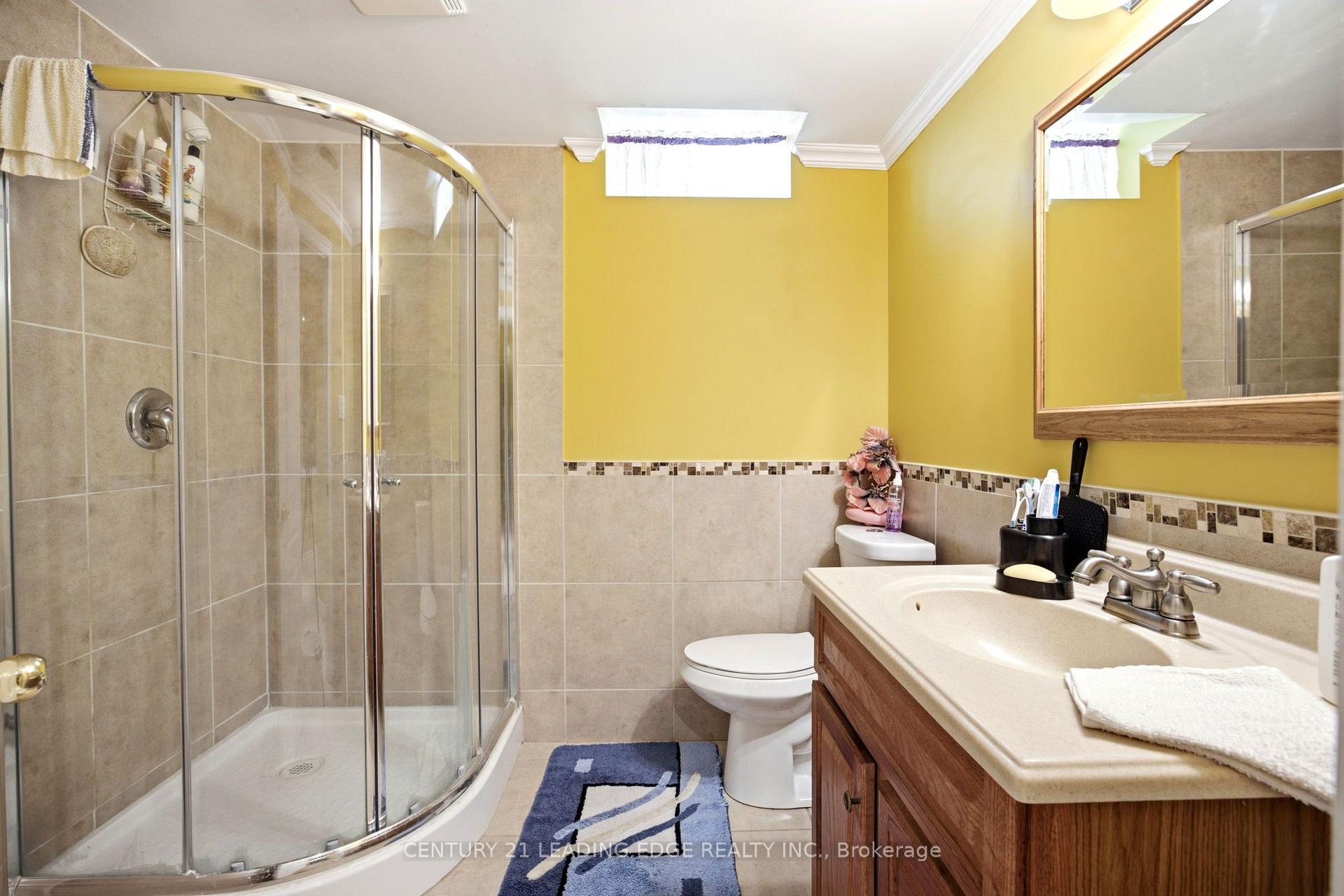 Photo 43 of 131 Tom Edwards Drive, Whitby, Rolling Acres — HOMEH