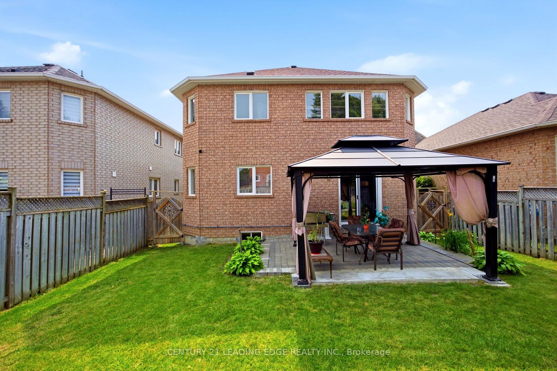Photo 47 of 131 Tom Edwards Drive, Whitby, Rolling Acres — HOMEH