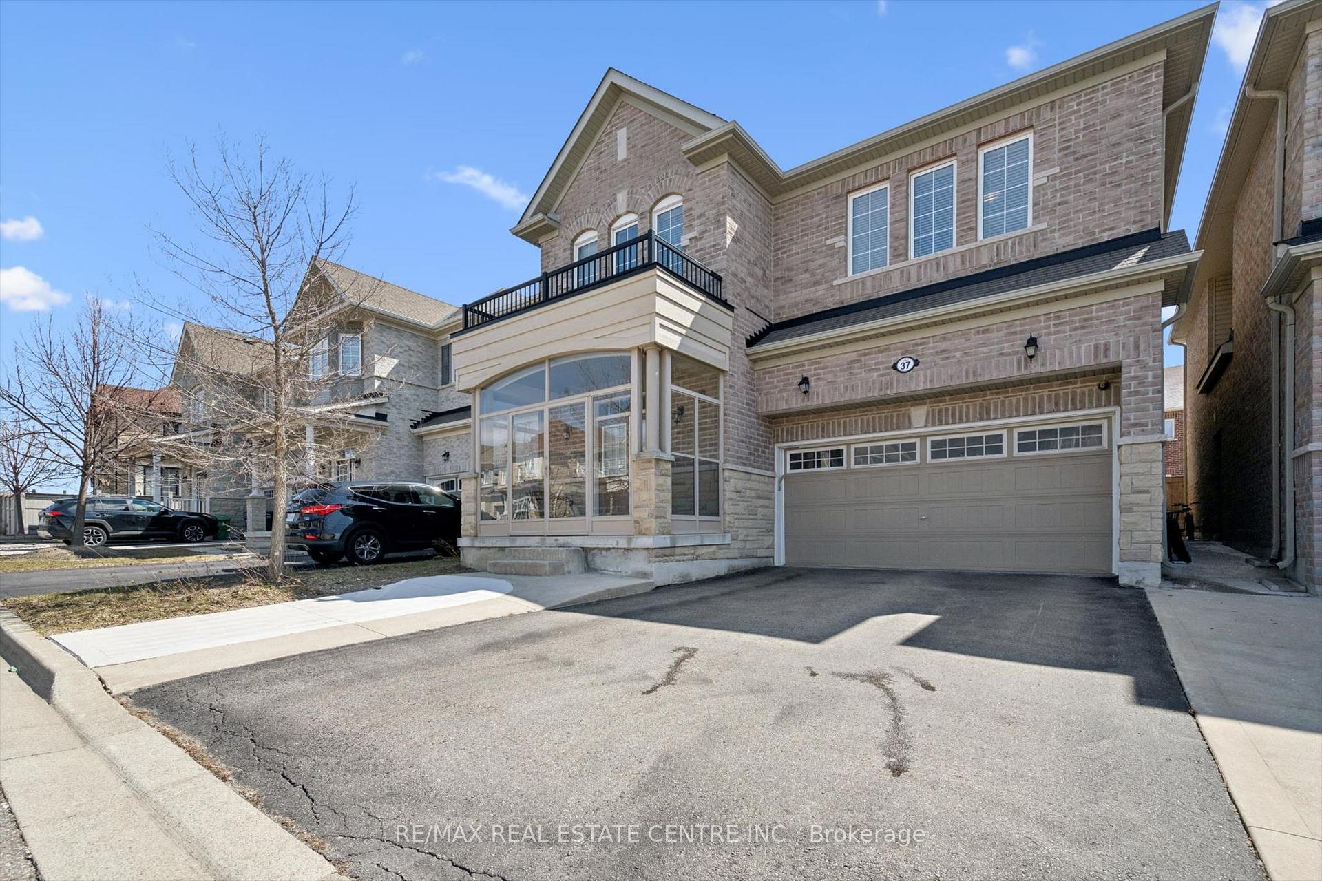 Photo 22 of 37 Zanetta Crescent, Brampton, Credit Valley — HOMEH