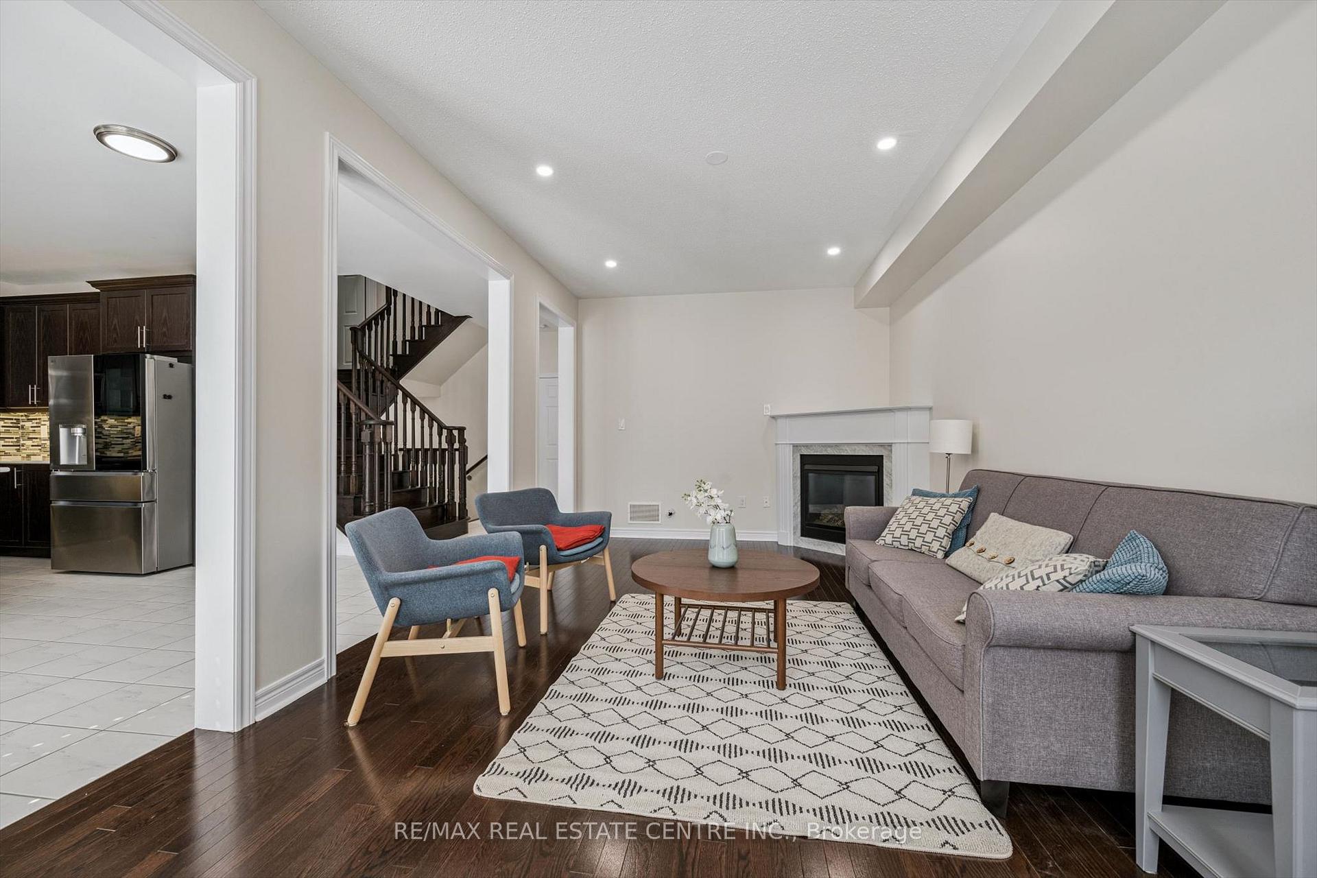 Photo 28 of 37 Zanetta Crescent, Brampton, Credit Valley — HOMEH