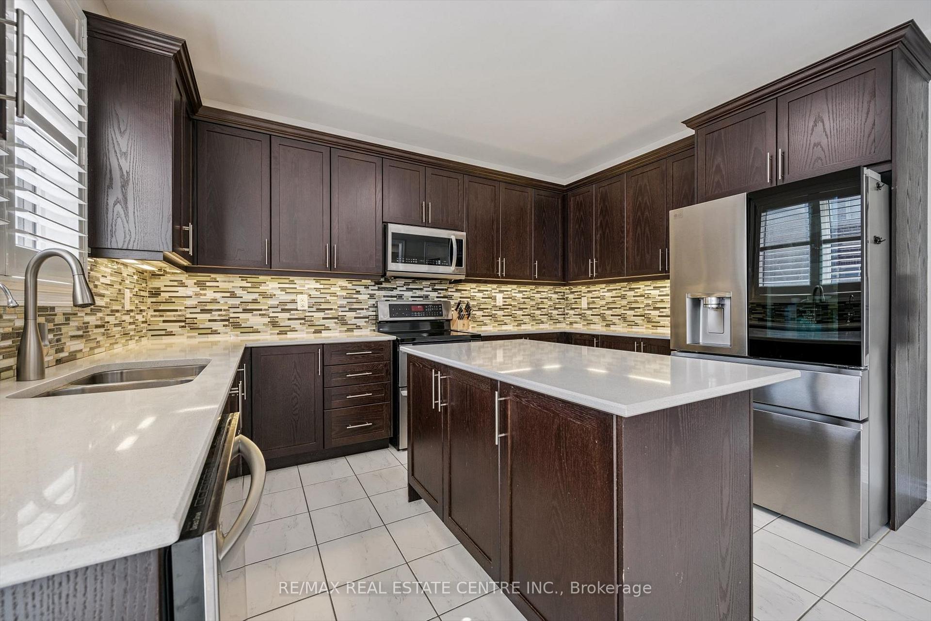 Photo 1 of 37 Zanetta Crescent, Brampton, Credit Valley — HOMEH
