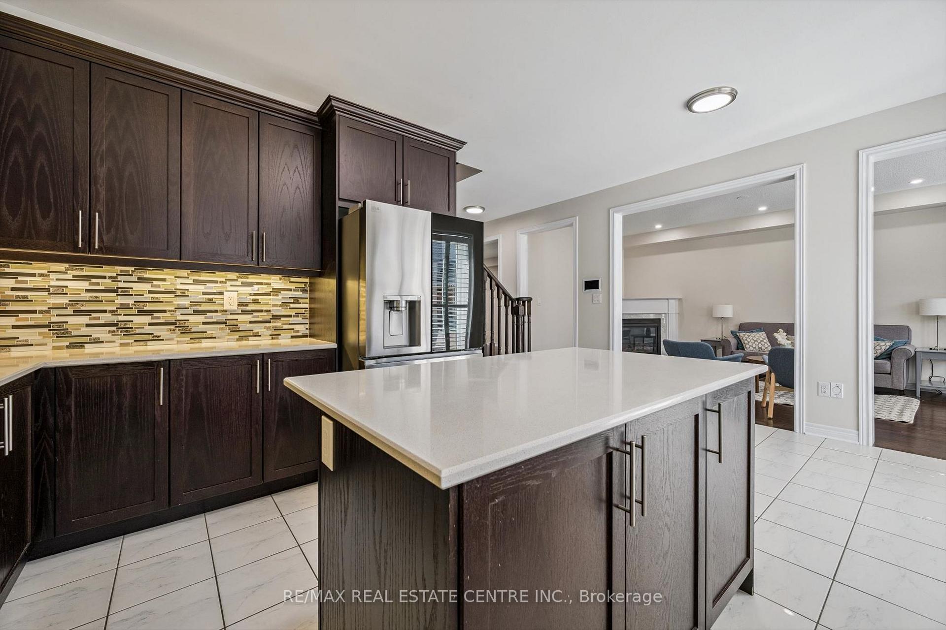 Photo 32 of 37 Zanetta Crescent, Brampton, Credit Valley — HOMEH