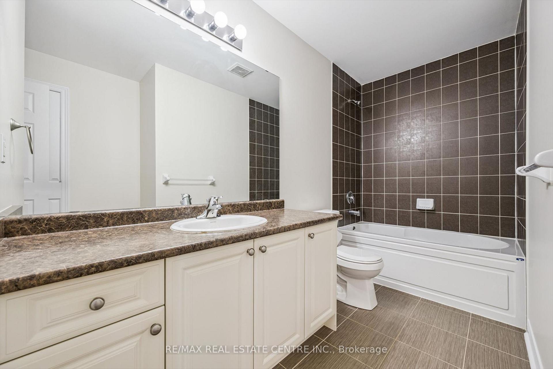 Photo 9 of 37 Zanetta Crescent, Brampton, Credit Valley — HOMEH