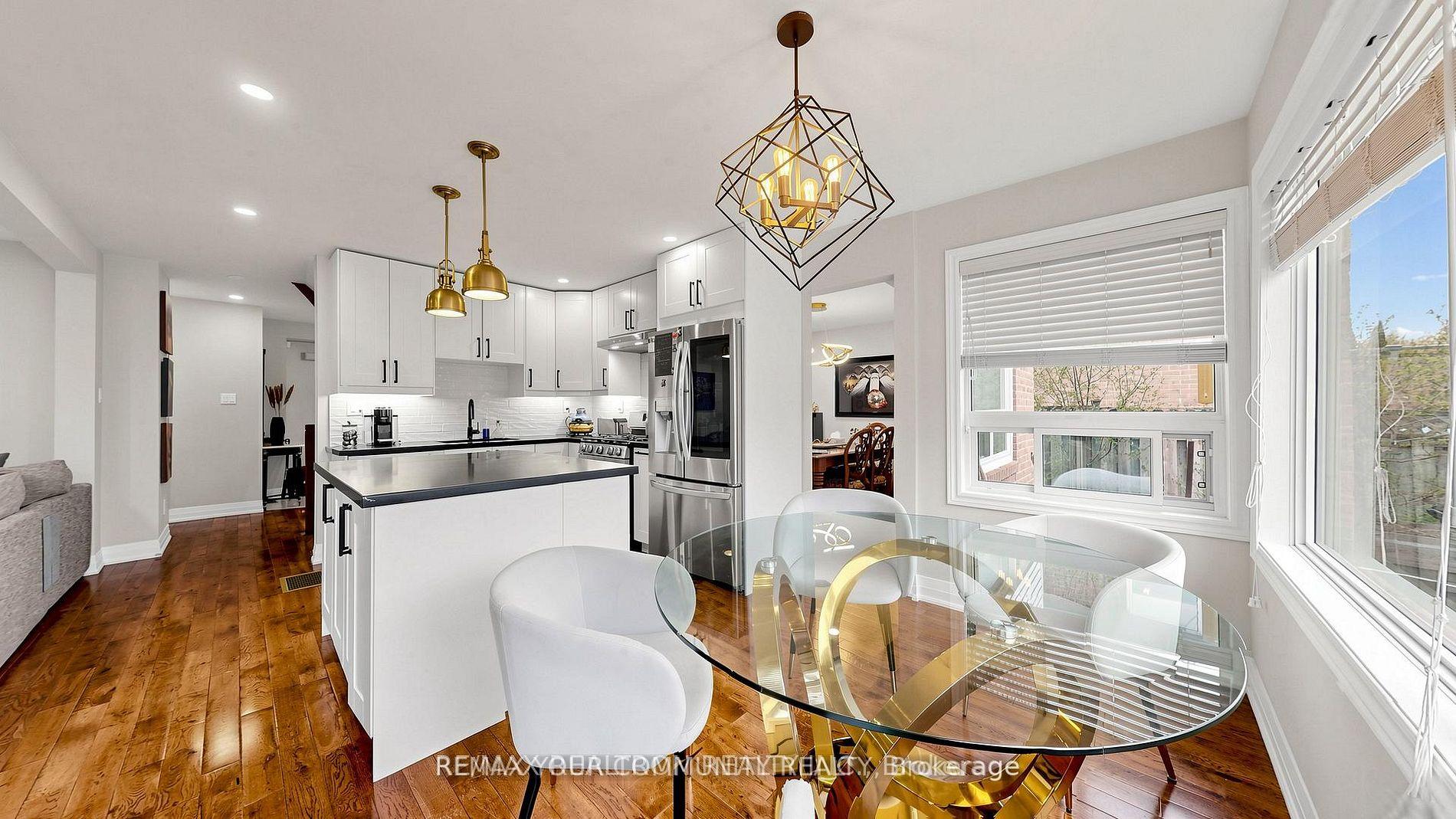 Photo 9 of 48 Beatty Crescent, Aurora, Aurora Highlands — HOMEH