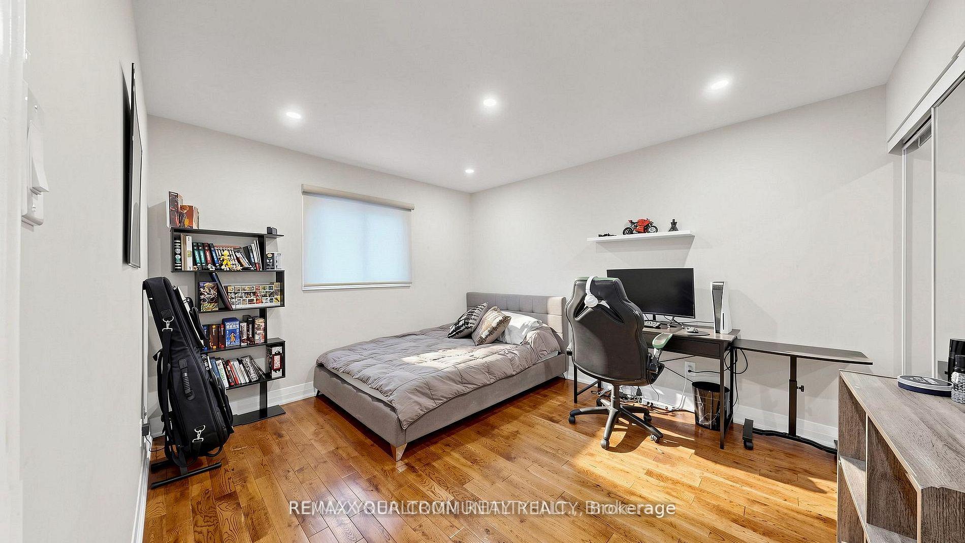 Photo 22 of 48 Beatty Crescent, Aurora, Aurora Highlands — HOMEH