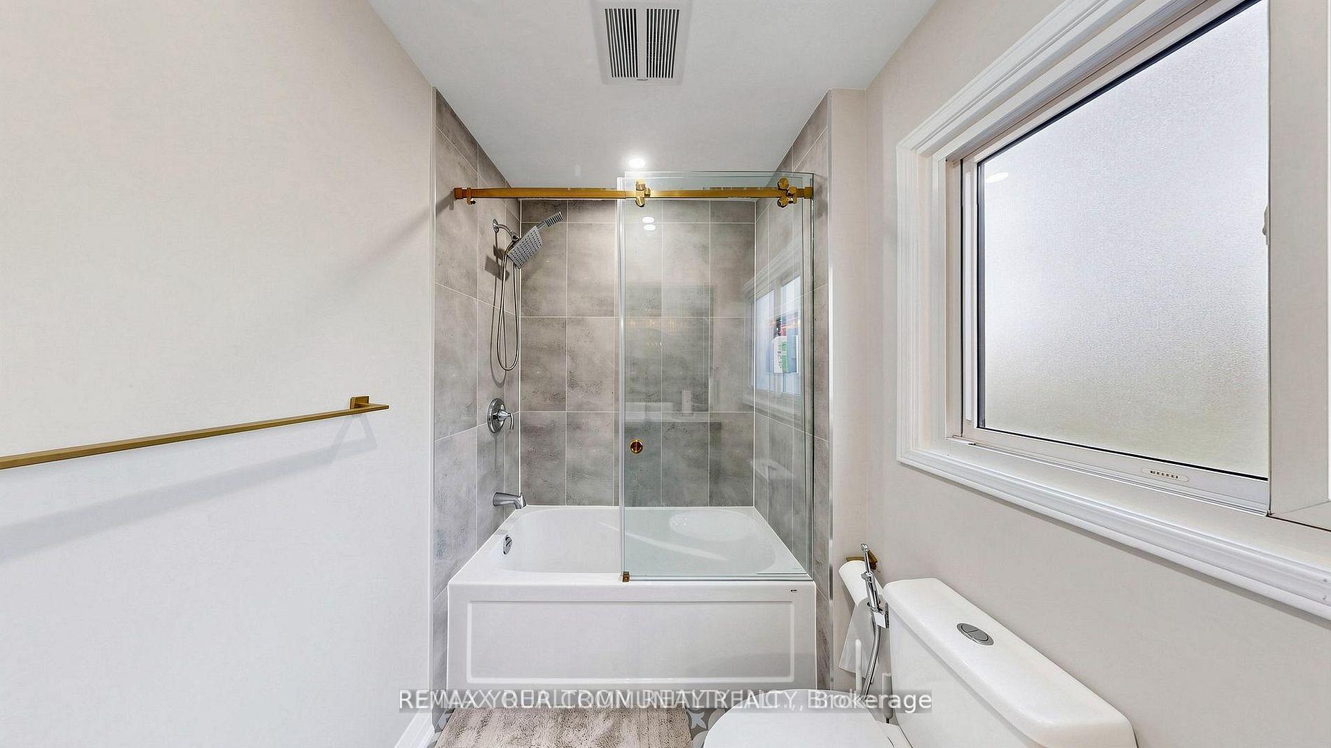 Photo 23 of 48 Beatty Crescent, Aurora, Aurora Highlands — HOMEH