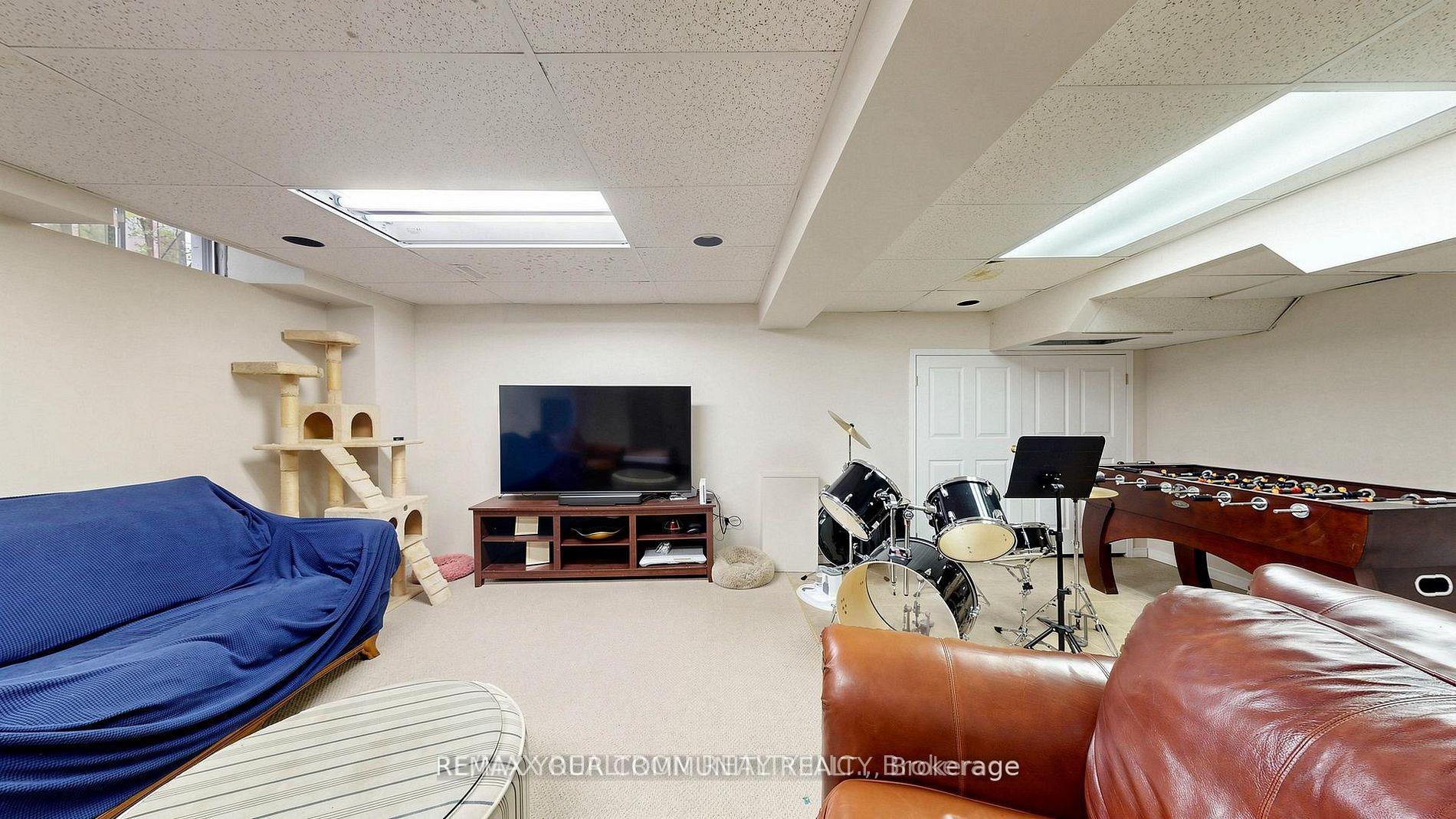 Photo 28 of 48 Beatty Crescent, Aurora, Aurora Highlands — HOMEH