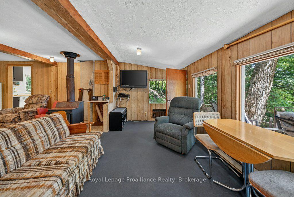 Photo 10 of 1651 Myers Cave Road, Frontenac, Frontenac North — HOMEH