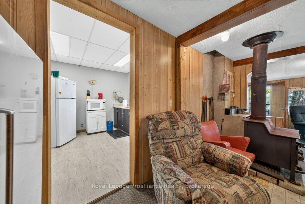 Photo 15 of 1651 Myers Cave Road, Frontenac, Frontenac North — HOMEH