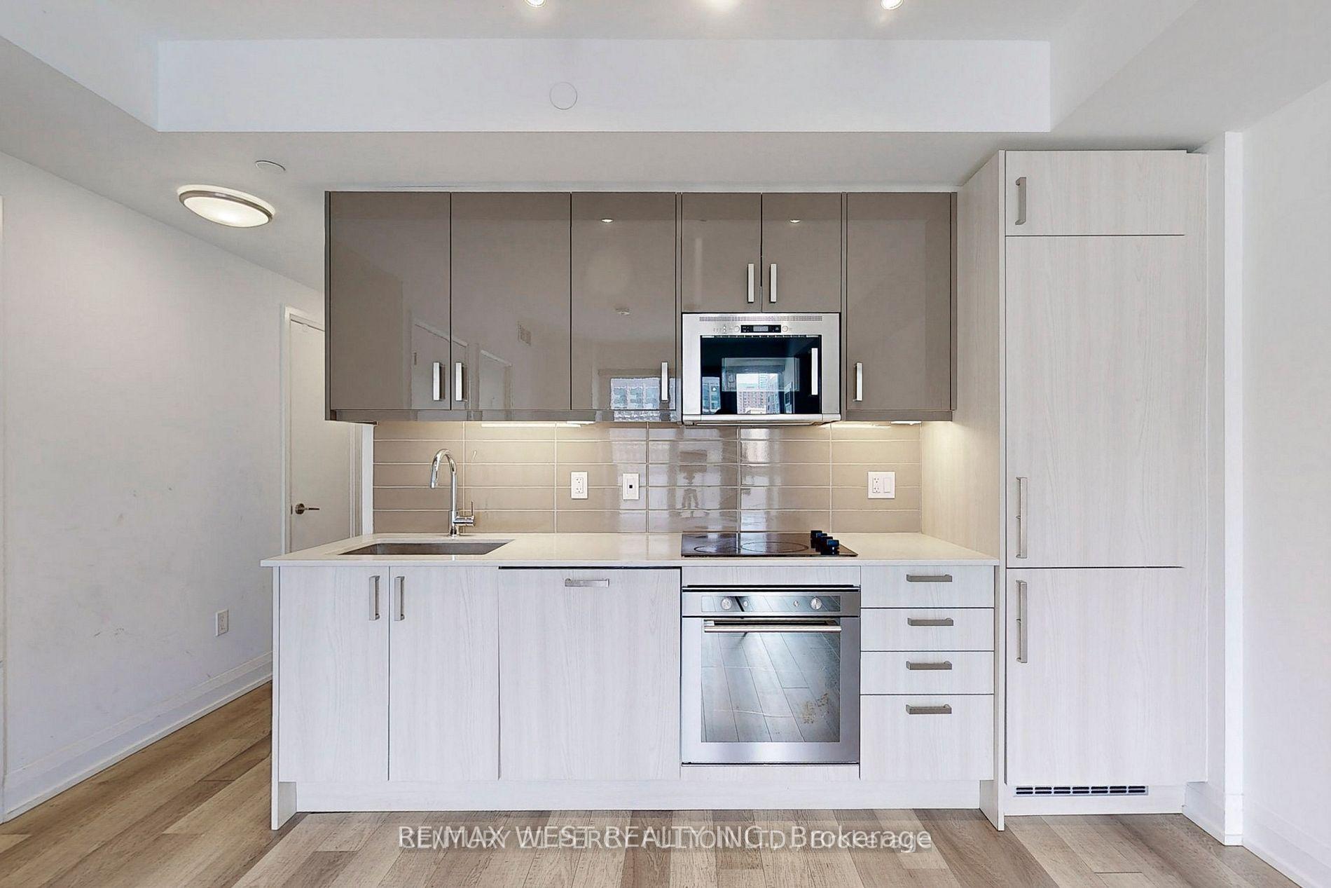 Photo 11 of Unit 708, 77 Mutual Street, Toronto, Church-Yonge Corridor — HOMEH