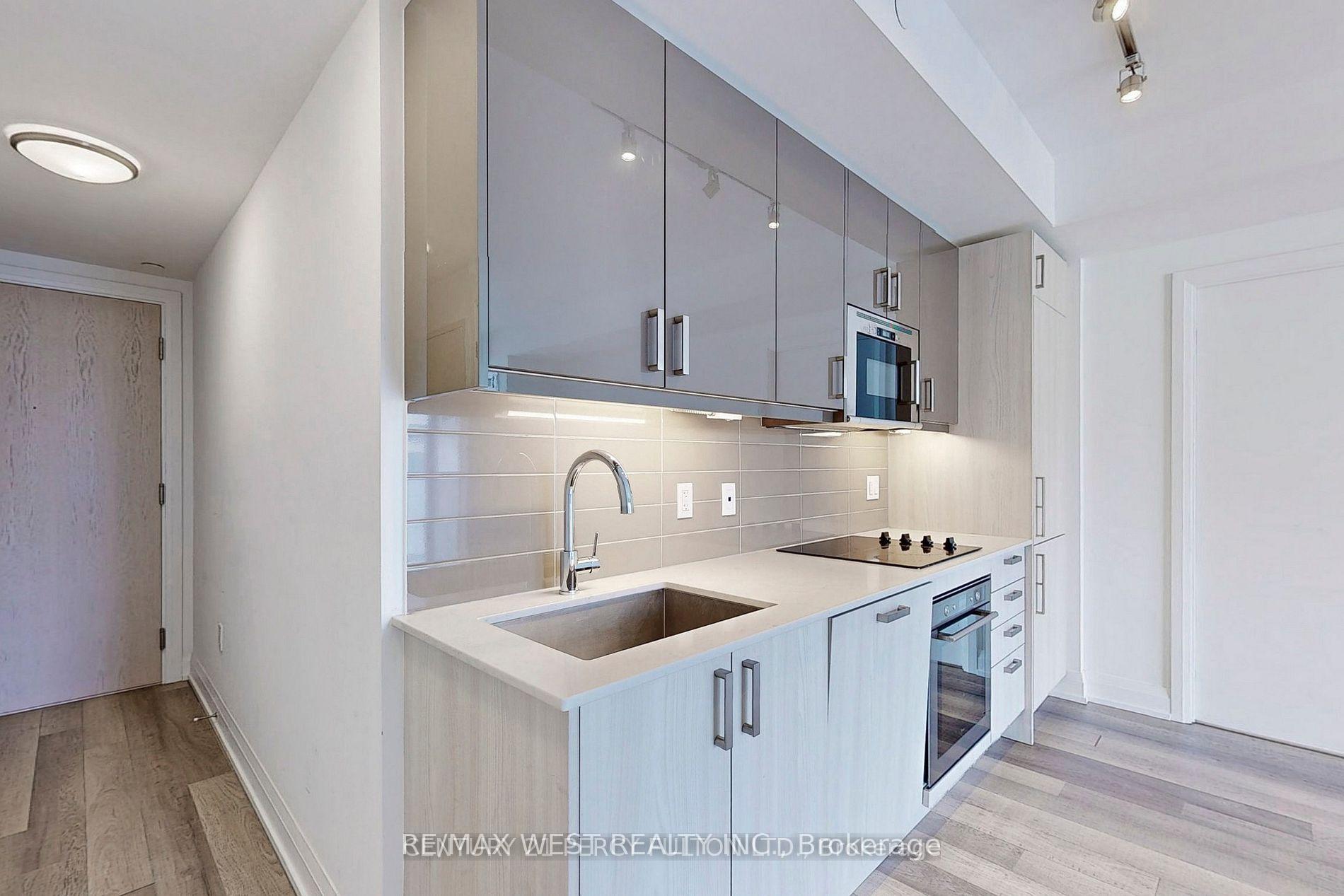 Photo 12 of Unit 708, 77 Mutual Street, Toronto, Church-Yonge Corridor — HOMEH