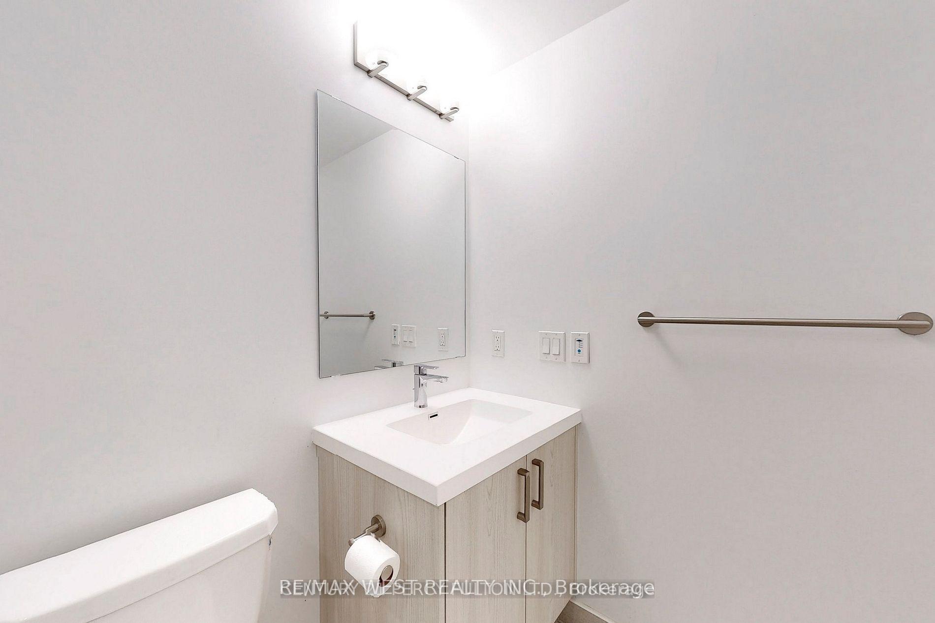Photo 20 of Unit 708, 77 Mutual Street, Toronto, Church-Yonge Corridor — HOMEH