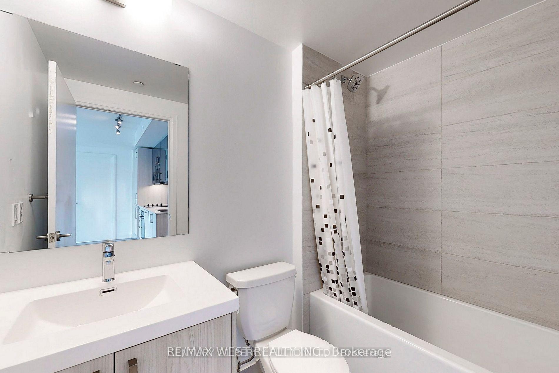 Photo 26 of Unit 708, 77 Mutual Street, Toronto, Church-Yonge Corridor — HOMEH