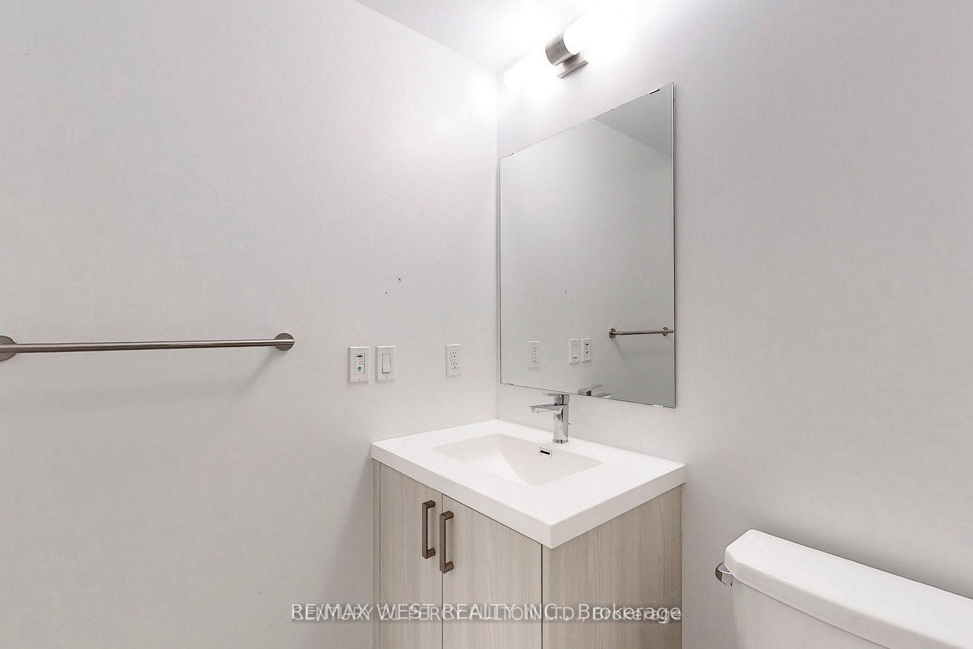 Photo 27 of Unit 708, 77 Mutual Street, Toronto, Church-Yonge Corridor — HOMEH