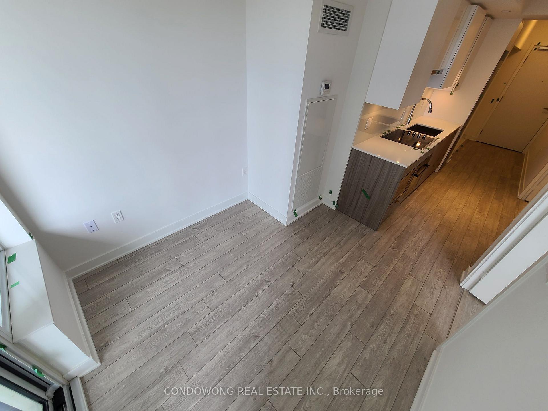 Photo 4 of Unit 2305, 99 Broadway Avenue, Toronto, Mount Pleasant West — HOMEH
