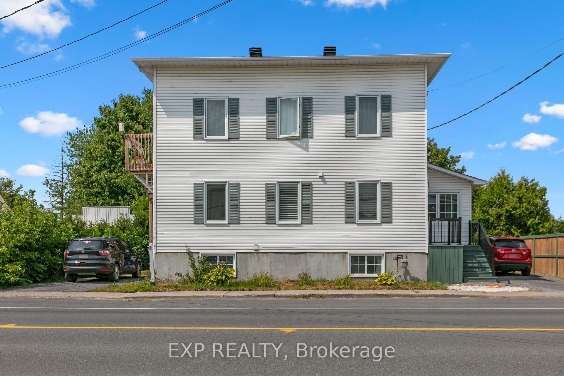 Photo of 891 Lacroix Road