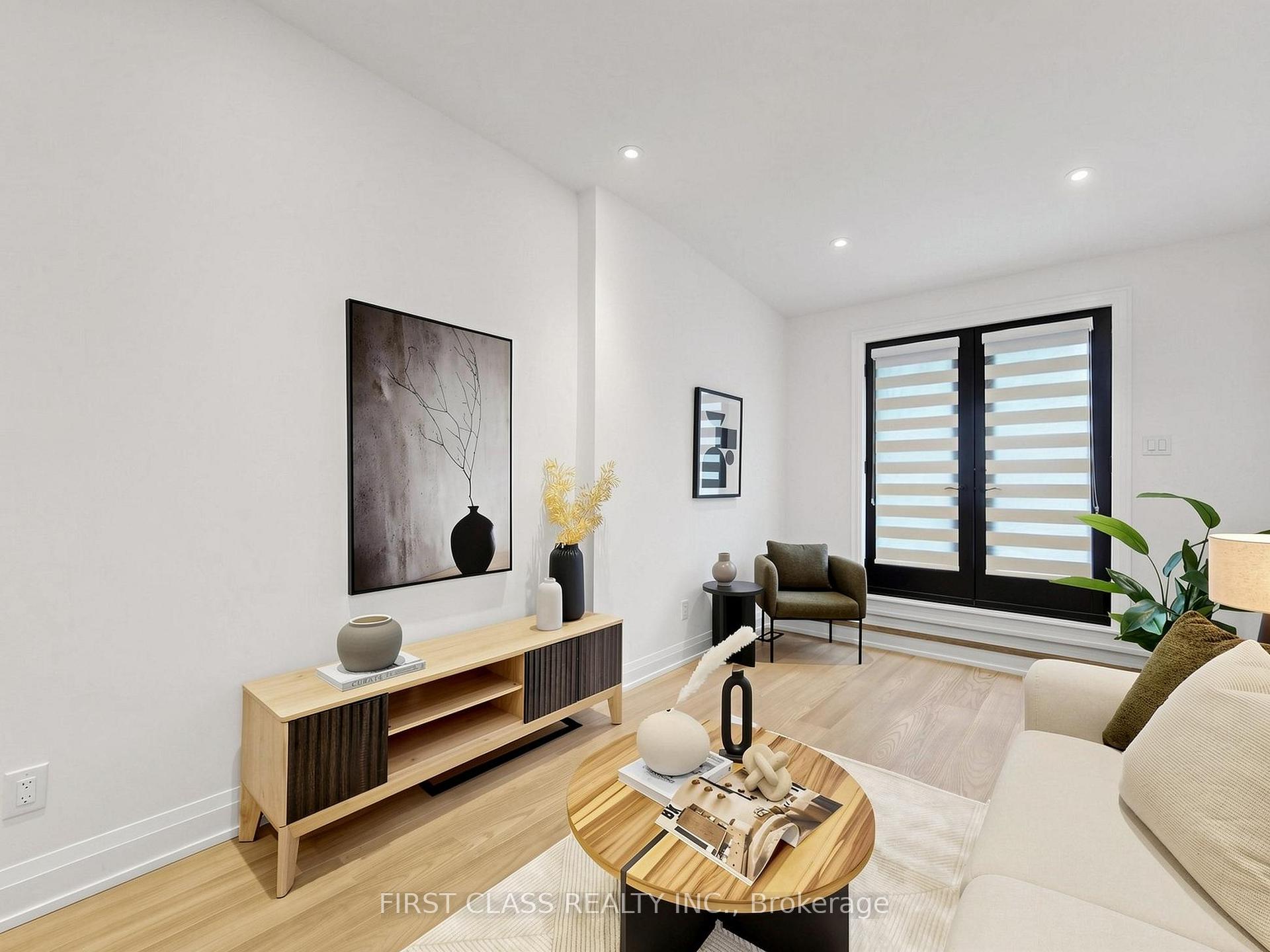 Photo 3 of 174 Manning Avenue, Toronto, Trinity-Bellwoods — HOMEH