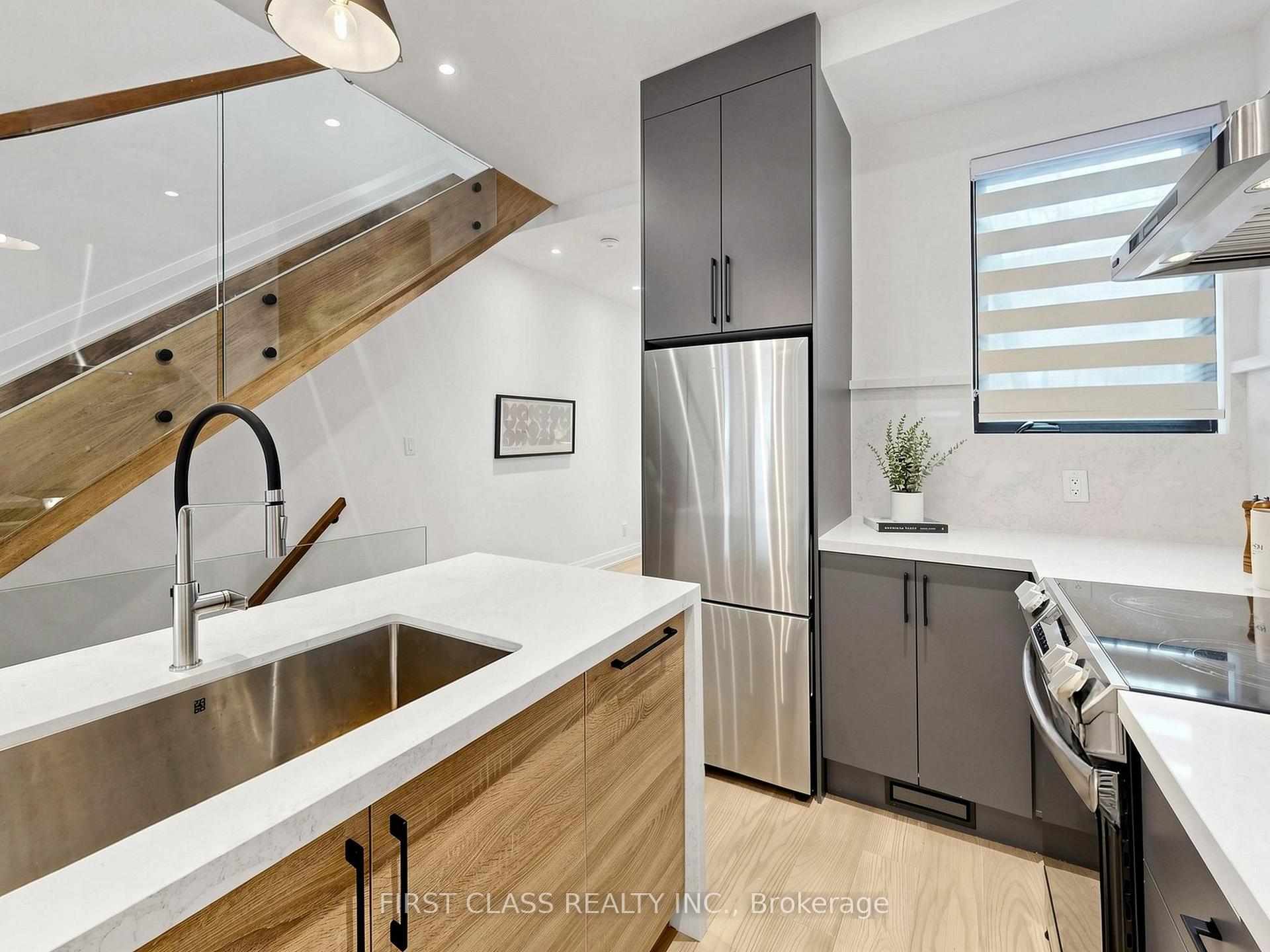 Photo 7 of 174 Manning Avenue, Toronto, Trinity-Bellwoods — HOMEH