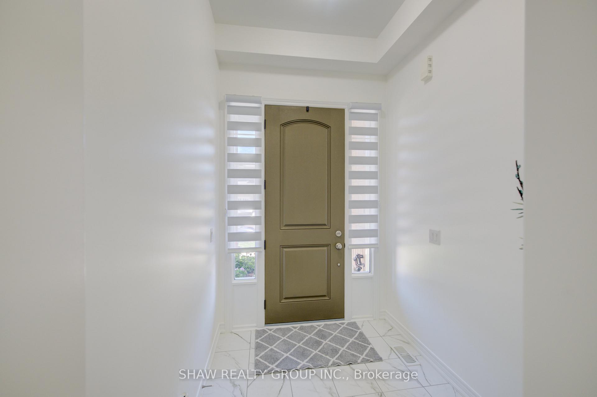 Photo 3 of 137 Haldimand Street, Kitchener, Huron Park — HOMEH