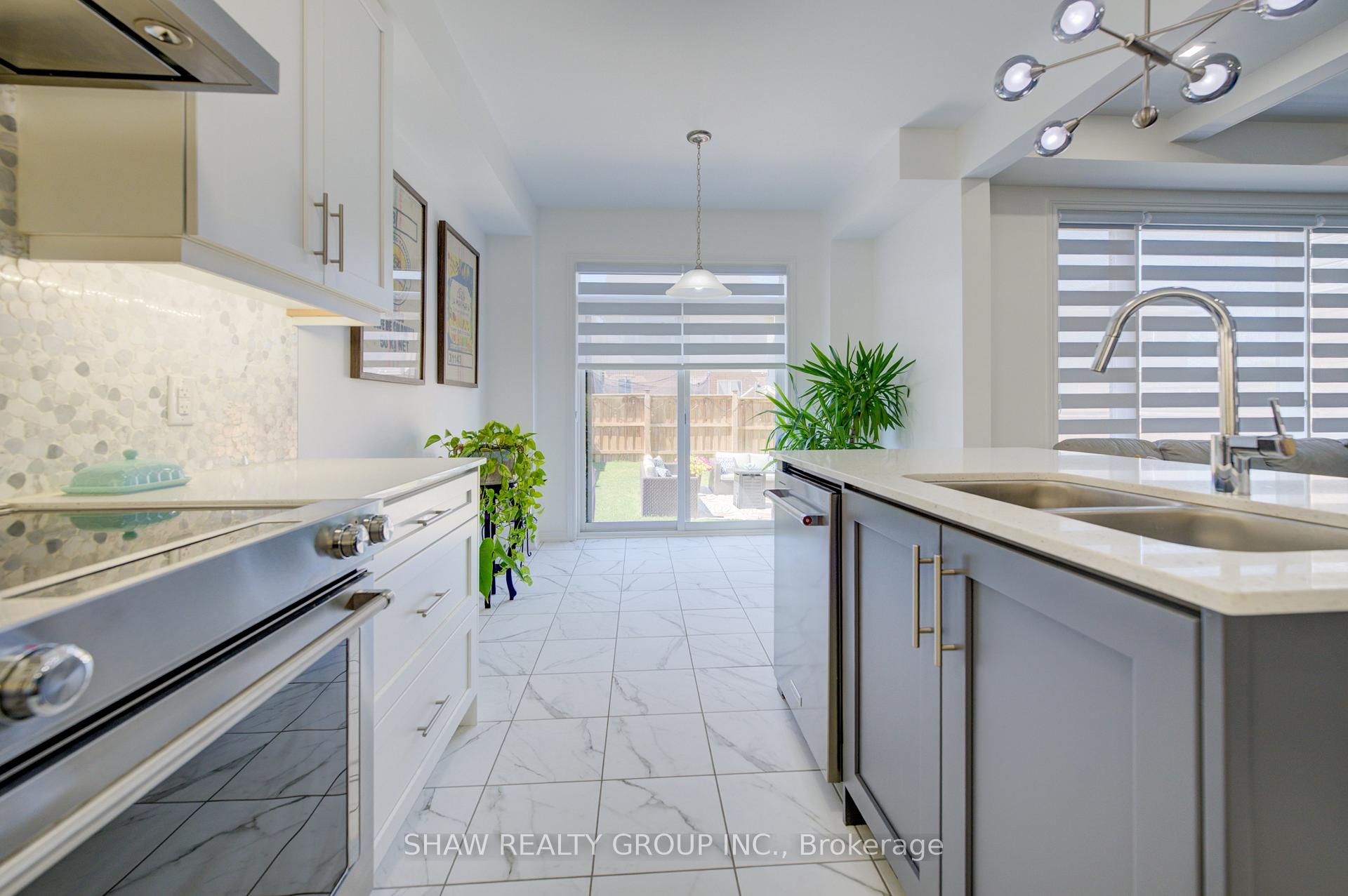 Photo 15 of 137 Haldimand Street, Kitchener, Huron Park — HOMEH