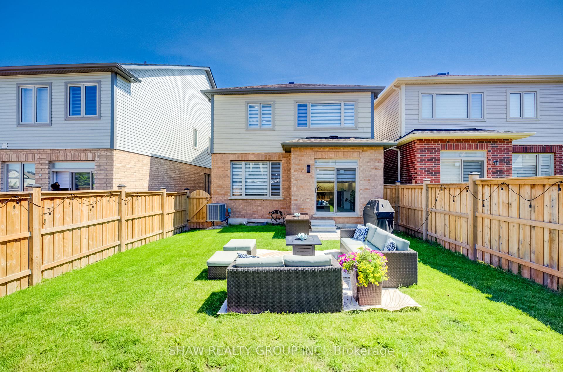 Photo 45 of 137 Haldimand Street, Kitchener, Huron Park — HOMEH
