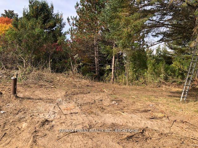 Photo 3 of 1380 Westport Road, Frontenac, Frontenac South — HOMEH