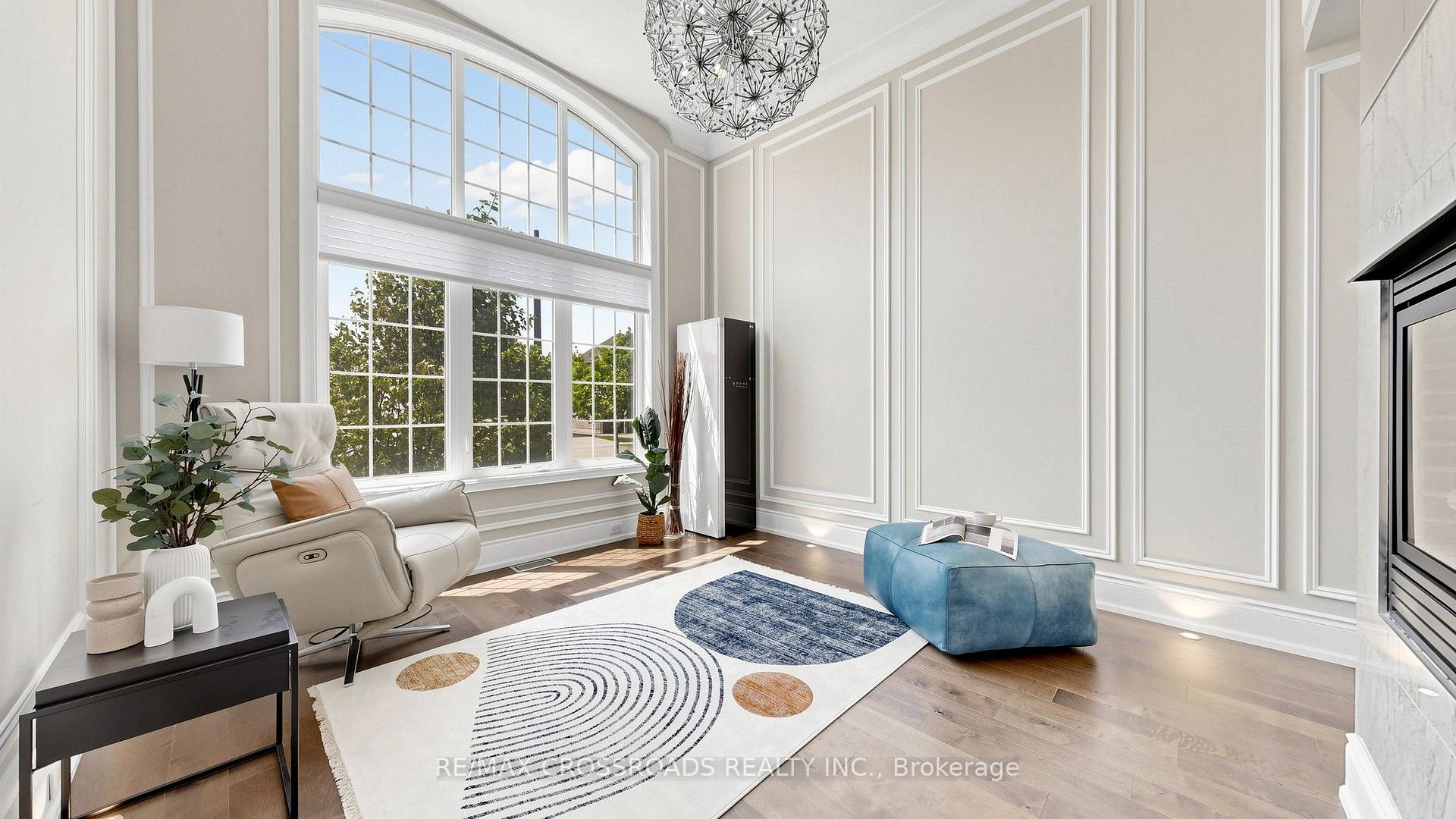 Photo 5 of 19 Finland Drive, Vaughan, Kleinburg — HOMEH