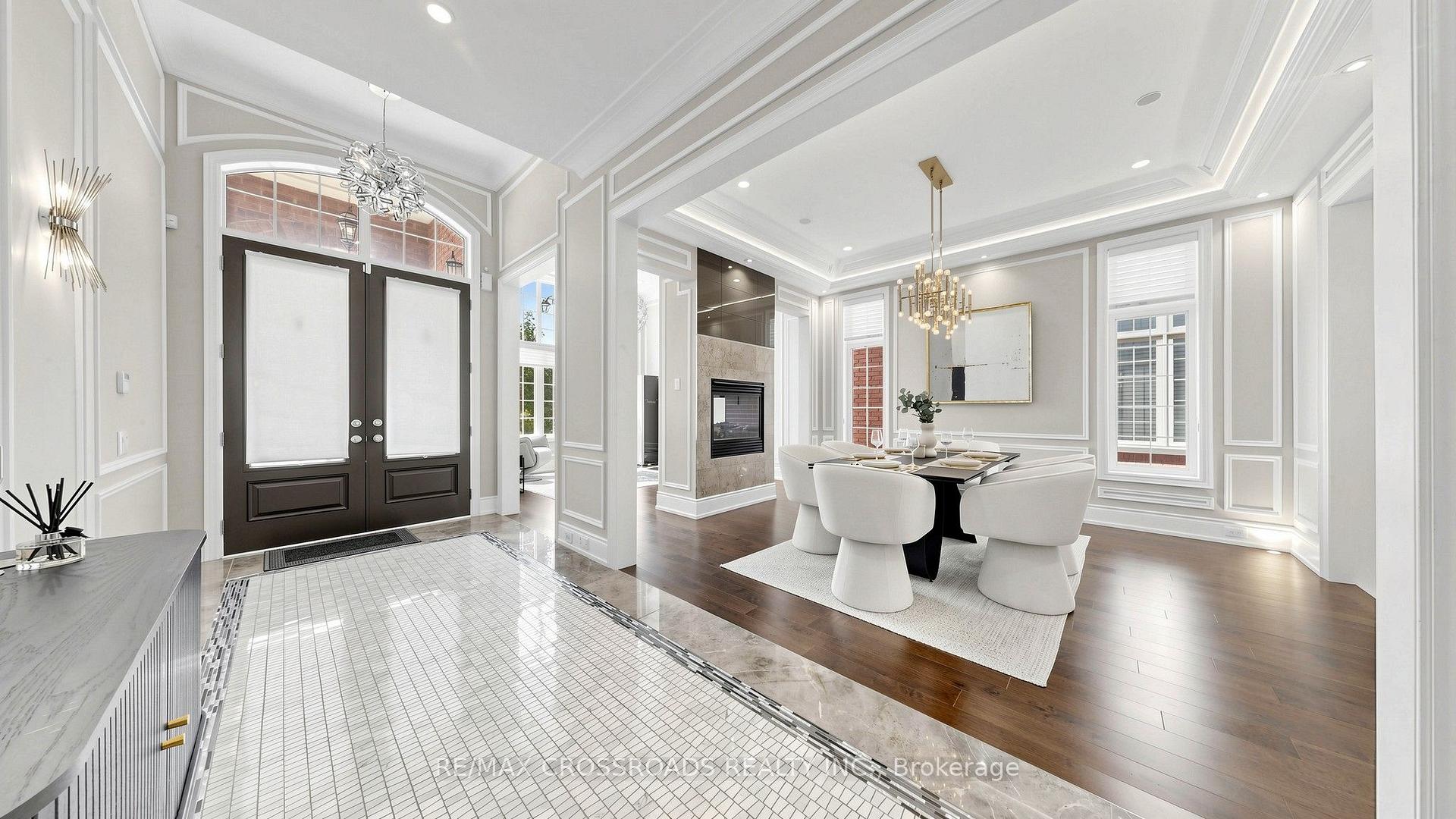 Photo 7 of 19 Finland Drive, Vaughan, Kleinburg — HOMEH