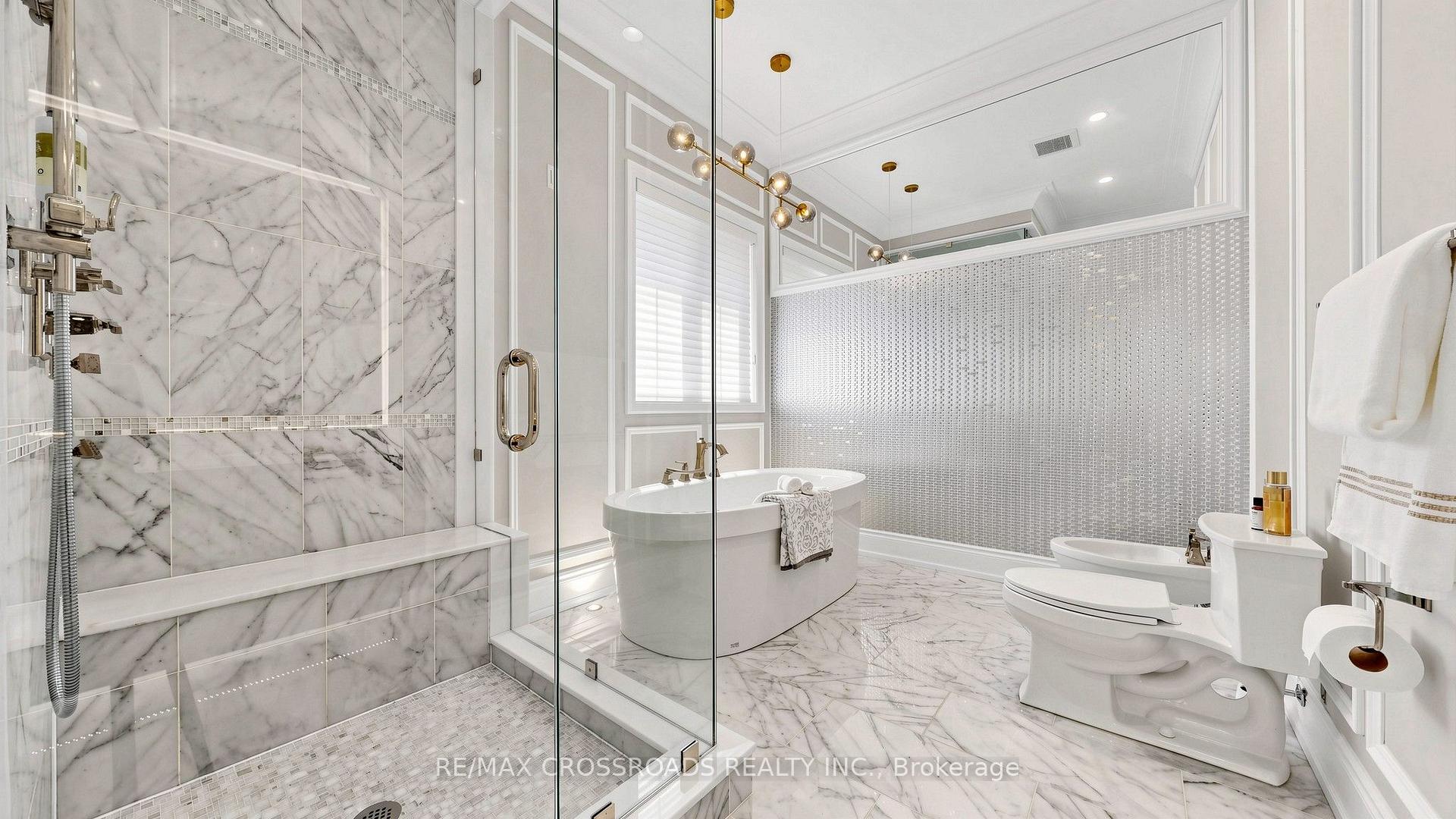 Photo 26 of 19 Finland Drive, Vaughan, Kleinburg — HOMEH