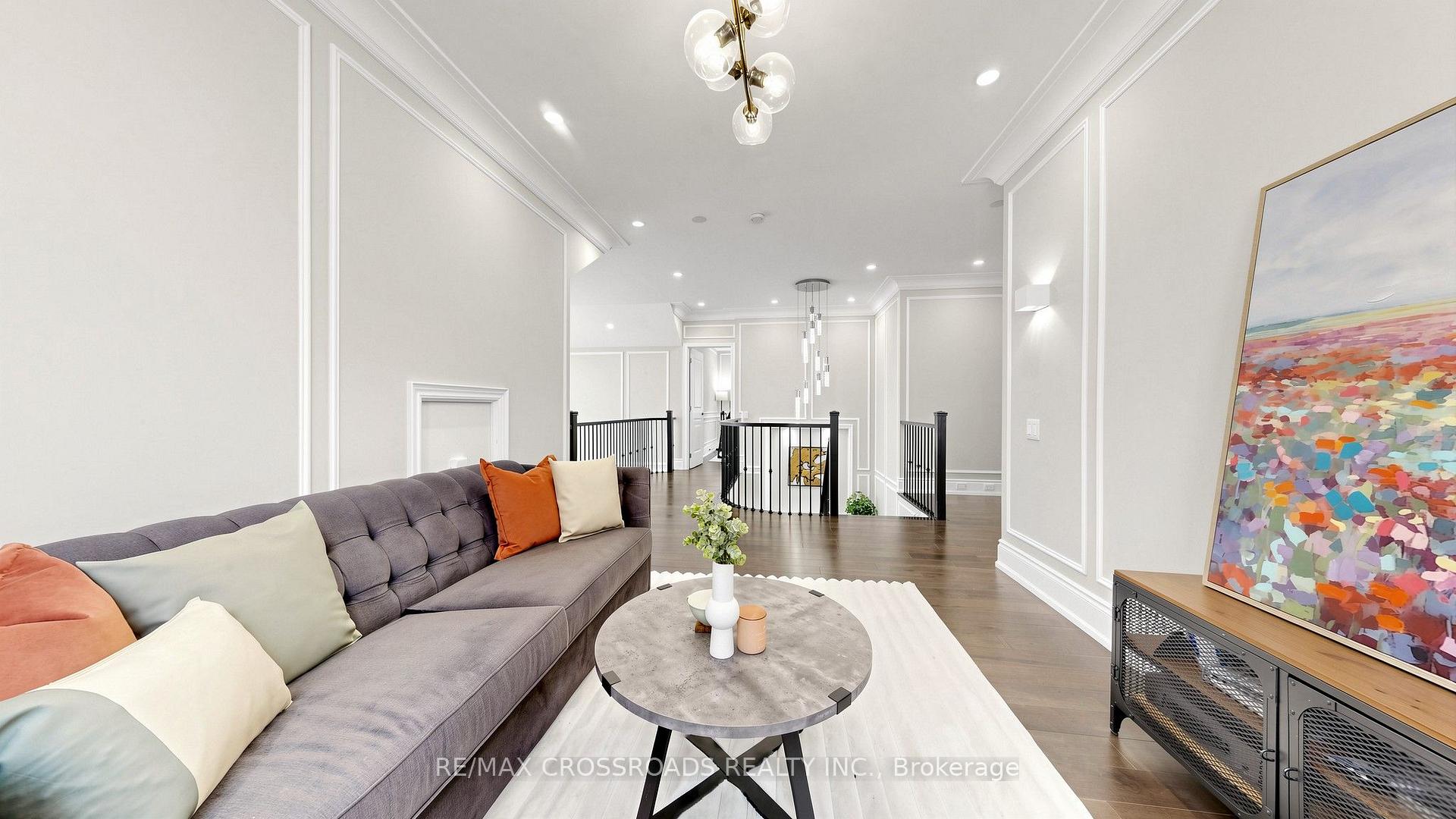 Photo 34 of 19 Finland Drive, Vaughan, Kleinburg — HOMEH