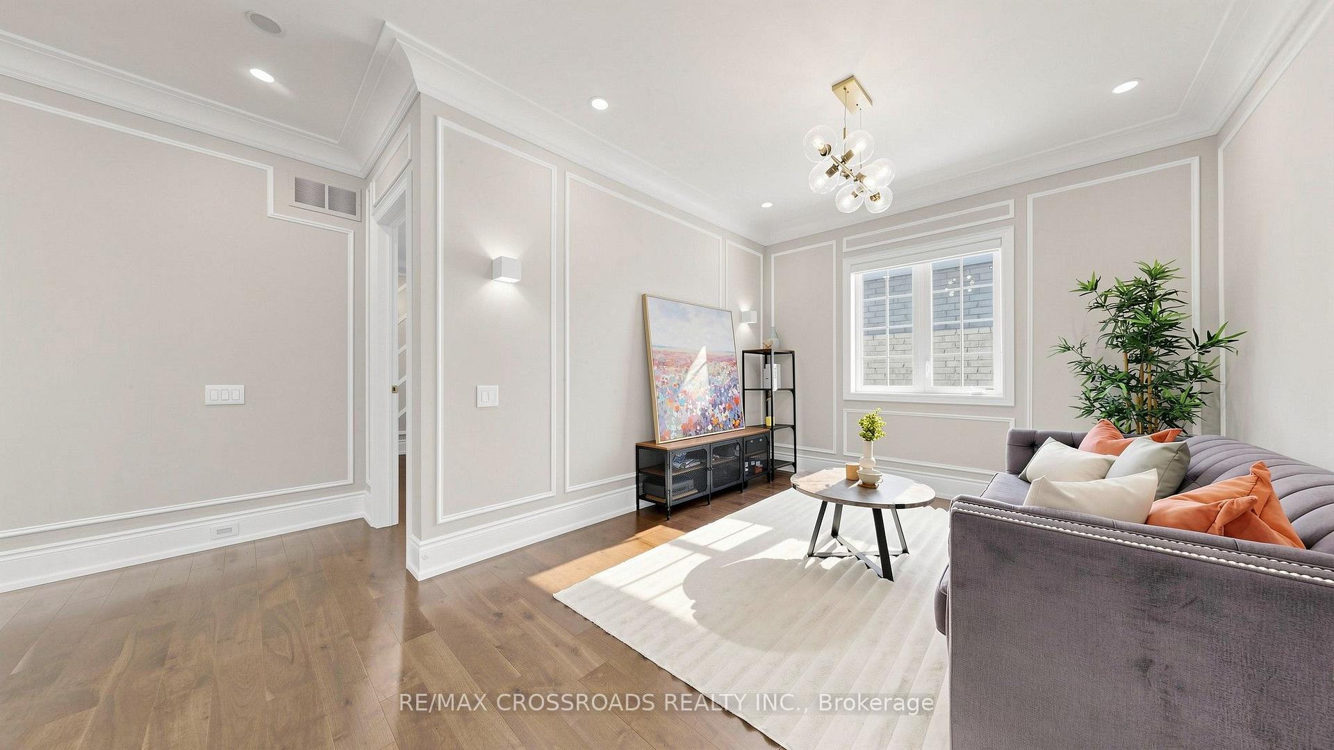 Photo 35 of 19 Finland Drive, Vaughan, Kleinburg — HOMEH