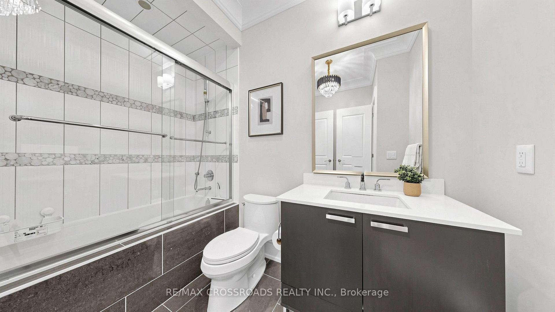 Photo 39 of 19 Finland Drive, Vaughan, Kleinburg — HOMEH