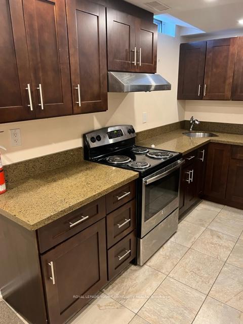 Photo 2 of 634 Galloway Crescent, Mississauga, Creditview — HOMEH