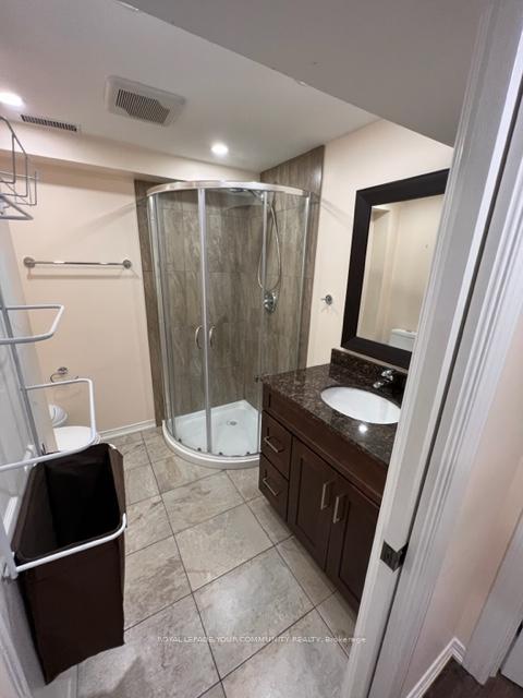 Photo 5 of 634 Galloway Crescent, Mississauga, Creditview — HOMEH